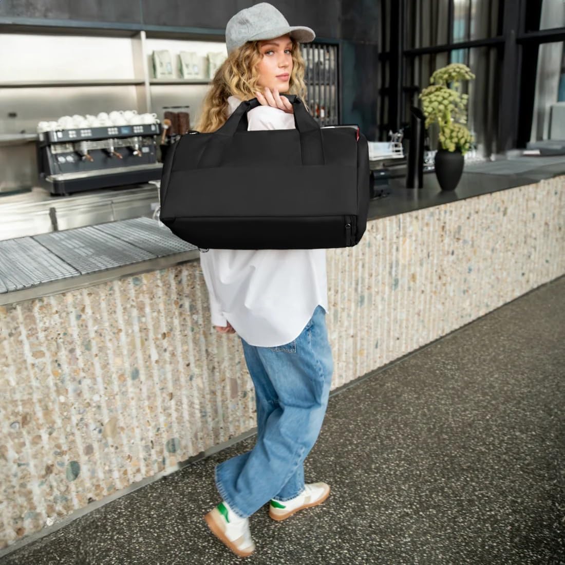 reisenthel Uniwersalna torba podróżna M Duffel Mix Black – torba podróżna o pojemności 18 l, wykonana z przetworzonych butelek PET – wysokiej jakości i wygodna – szer. 40 x wys. 33,5 x gł. 24 cm,