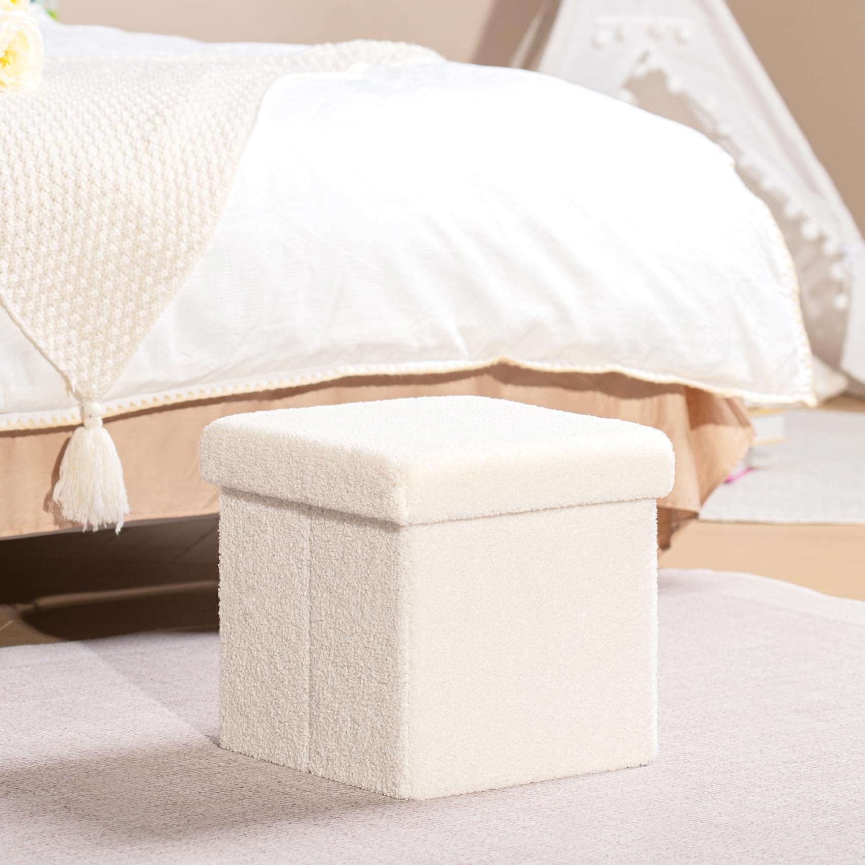 PINPLUS Pouf Carré De Rangement Pliable En Tissu Bouclé, Tabouret Compact Rembourré, Repose-Pieds Pour Salon, Chambre Et Couloir, 32x32x32cm, Blanc