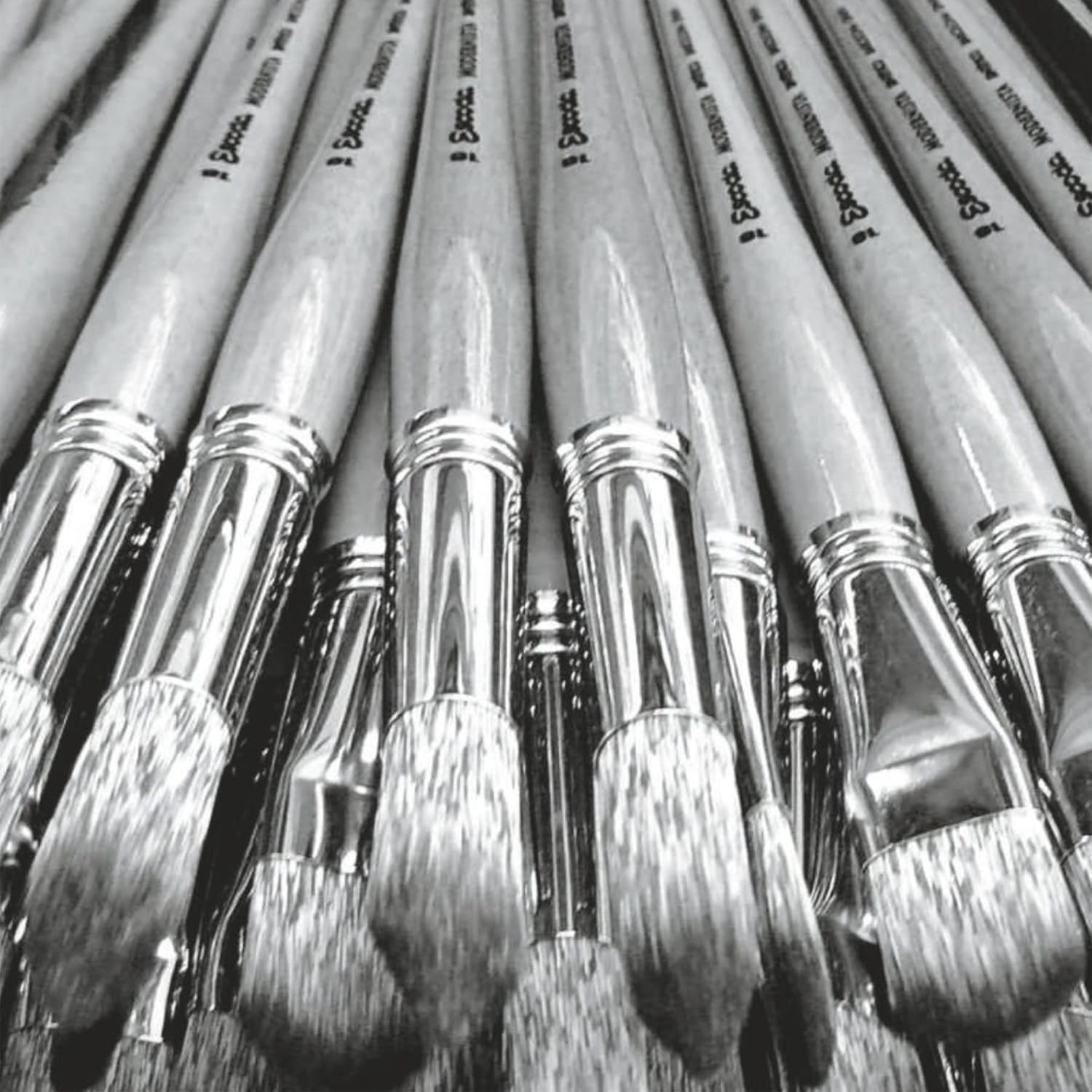 Escoda Modernista Series 1481 Artist Watercolor & Acrylic Paint Brush, Synthetic Mongoose, Filbert, Size 14