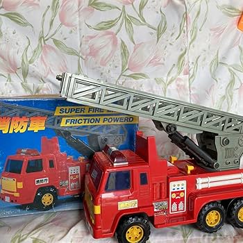 レトロ　金属製　消防車　動けます レトロ 金属製 消防車 動けます Amazon.co.jp: 当時物 玩具