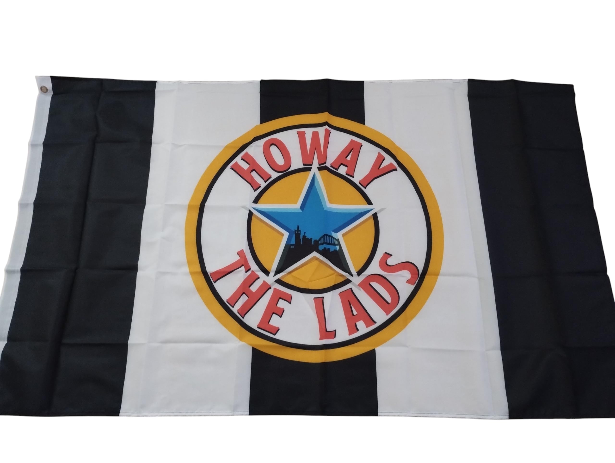 Howay the lads Newcastle united colours flag 5 x3