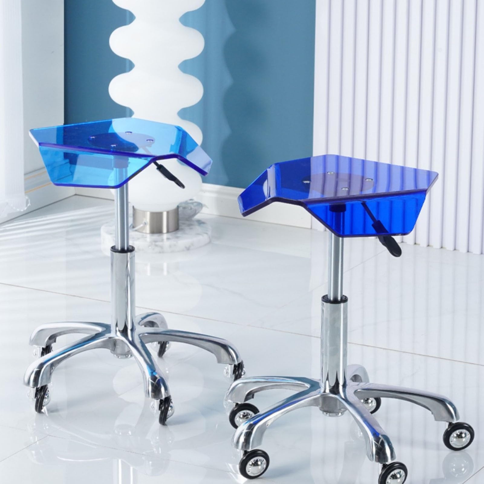 Akrylowy stołek stylisty/krzesło stylisty fryzjerskiego | Regulowany, obrotowy stołek roboczy z akrylu z 5-gwiazdkową podstawą ze stopu aluminium(Color4)