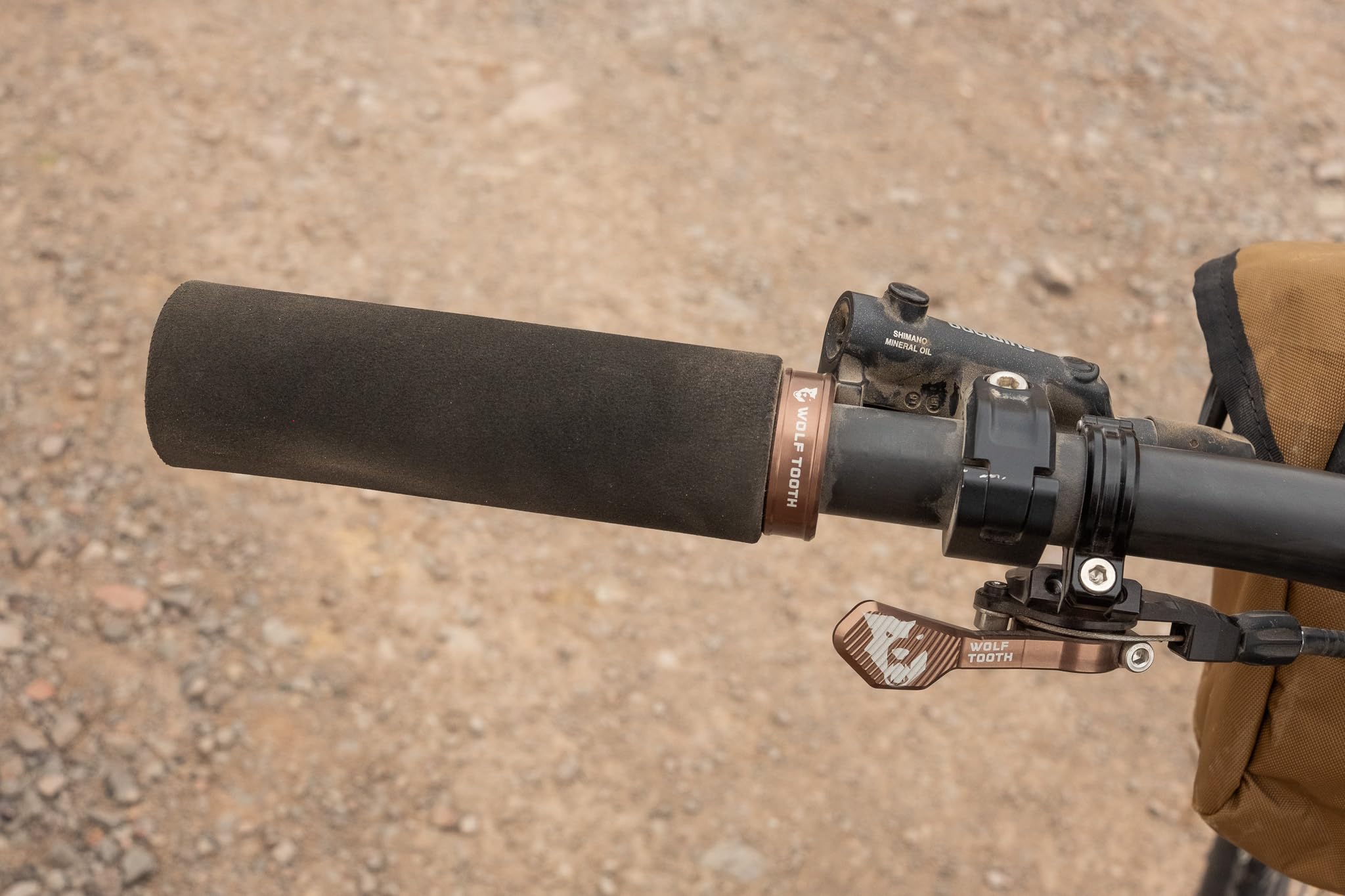 Amazon.com : Wolf Tooth Lock-On Fat Paw Grip - Black Grip with