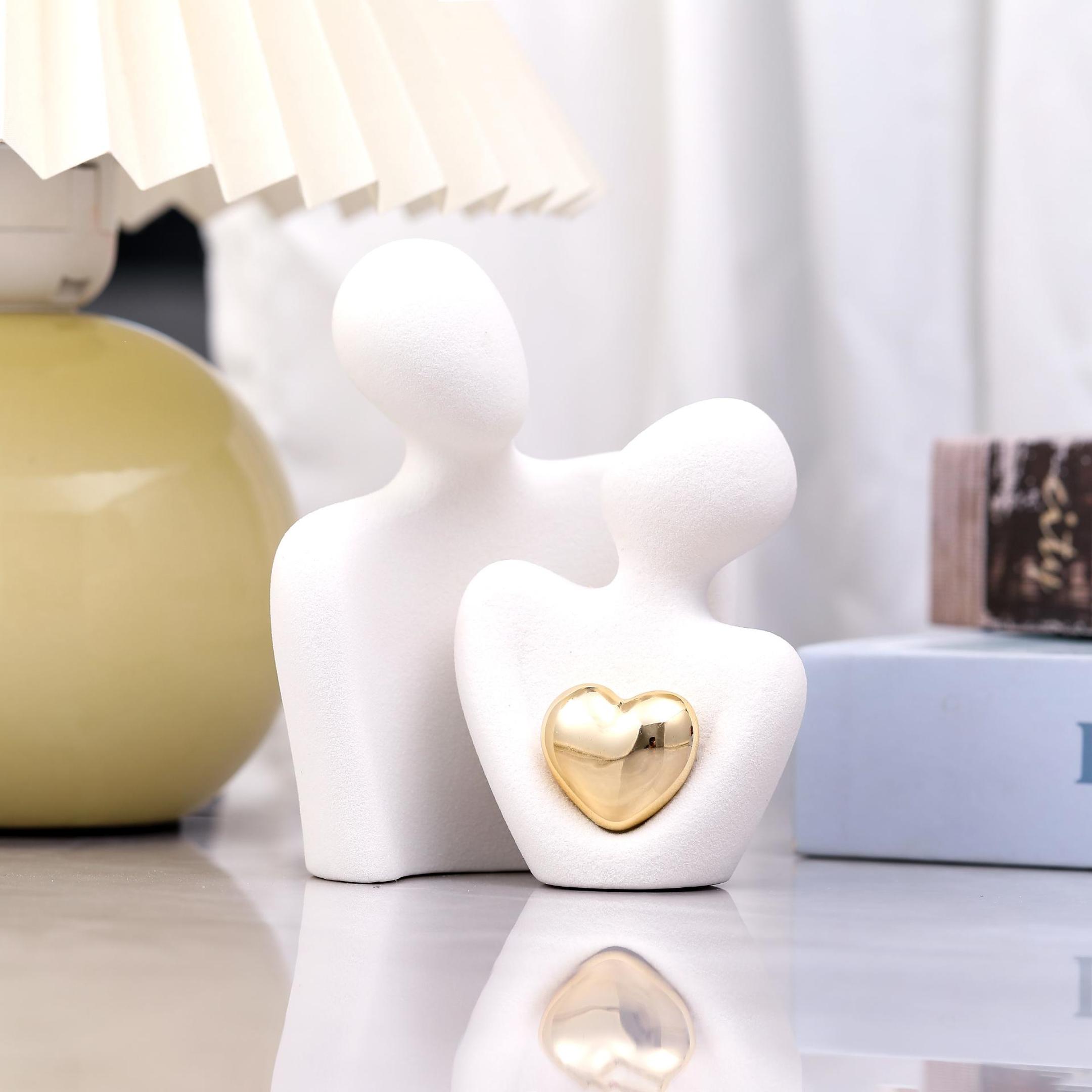 Figura Decorativa Mini Estatua de Pareja en Cerámica Blanca 4.72in miniatura 7