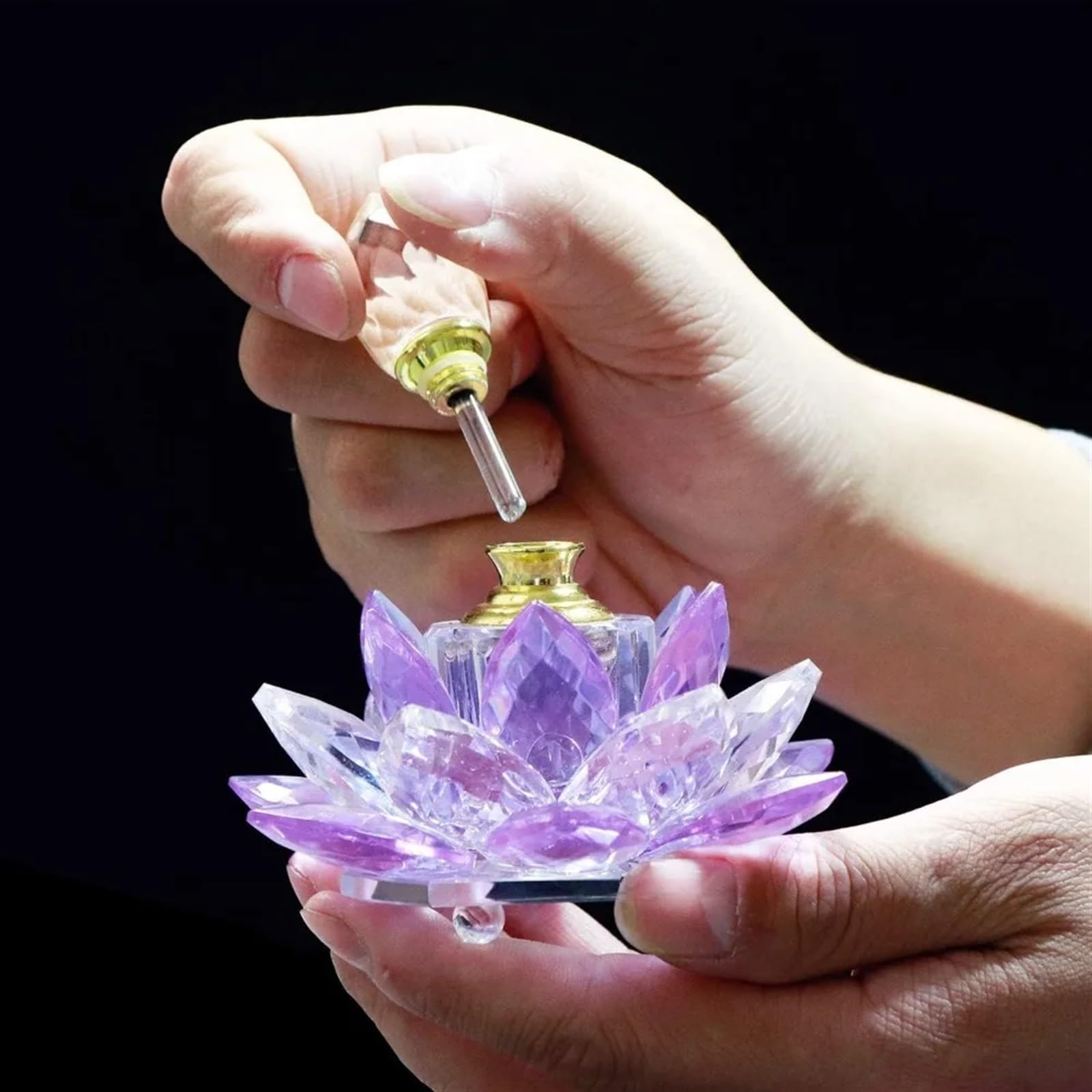 Antyczna butelka perfum, zabytkowa, napełnialna, kryształowa, fioletowa, pusta, kwiat lotosu, szklane figurki, prezent dla jej dziewczyny, żony, dekoracja domu