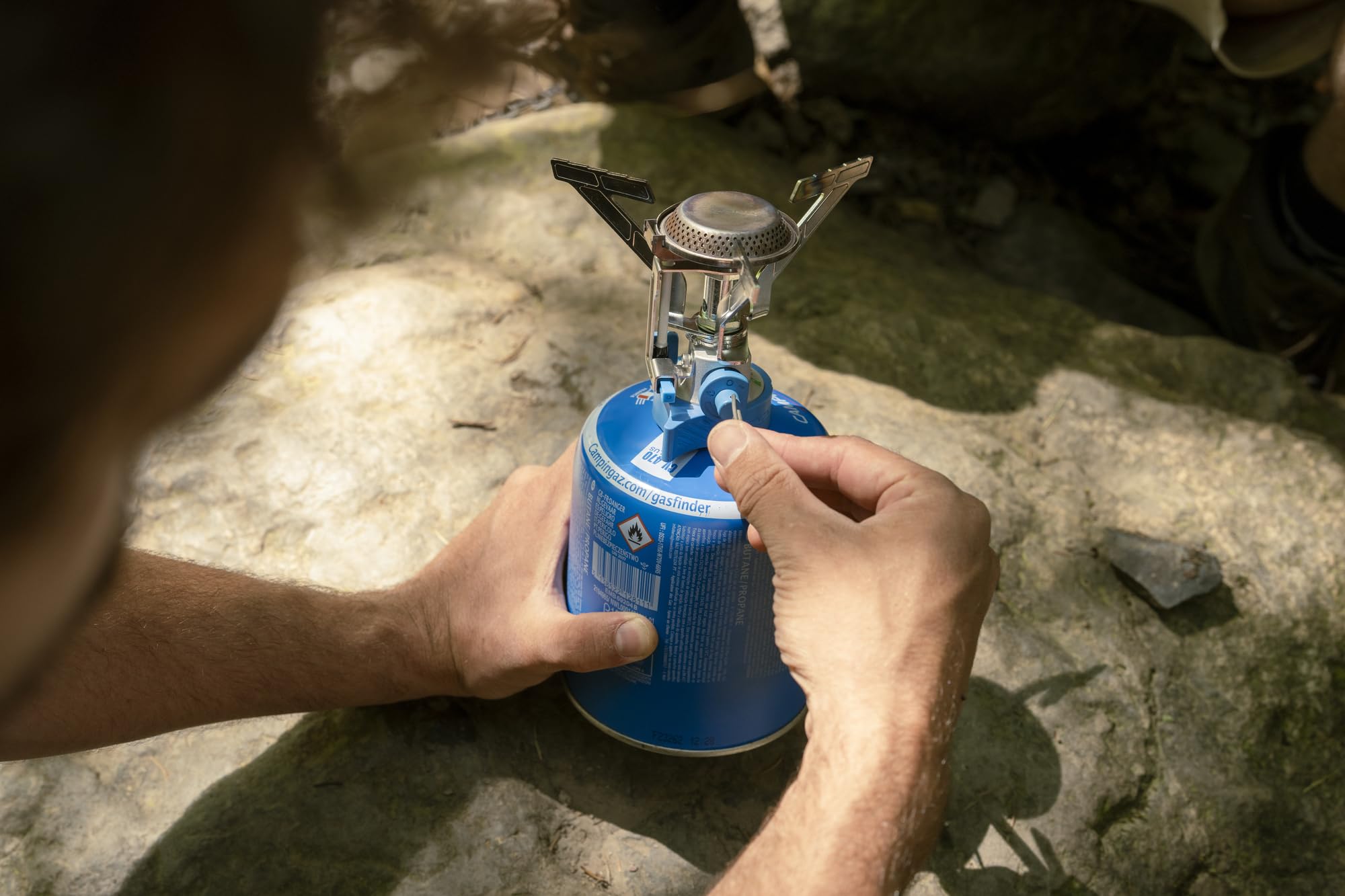 Campingaz Twister Connect PZ réchaud à gaz | Connexion facile et double verrouillage | Réchaud léger à 1 brûleur | Puissance de 2900 W |Idéal pour le camping, les festivals et le kit d'urgence 72h