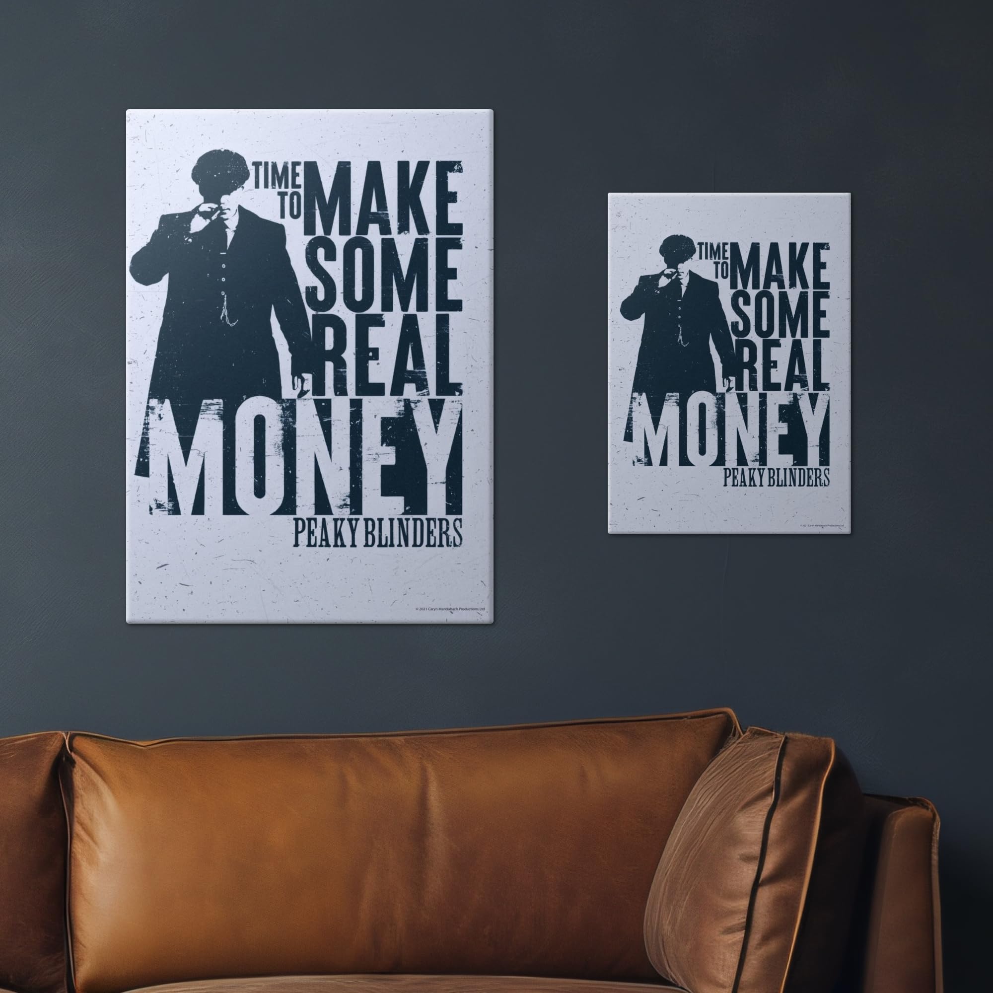 Displate Metall poster Peaky Blinders Time To Make Some Money Größe M | Moderne Bilder Wohnzimmer, Wandbilder für Schlafzimmer. Wanddeko & Geschenk. Wandkunst mit Magnet-Befestigung, ohne Bohren.
