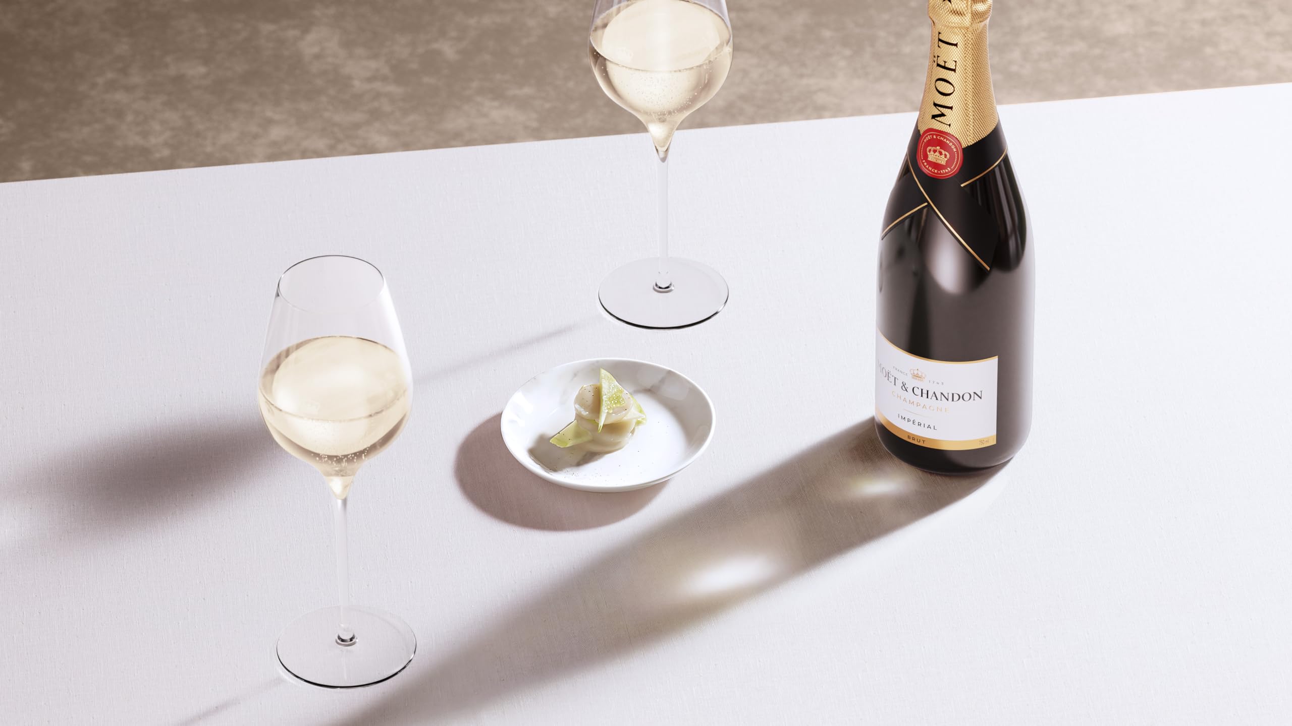 Moët & Chandon Brut Impérial Champagne 12.5% (Lot de 2)