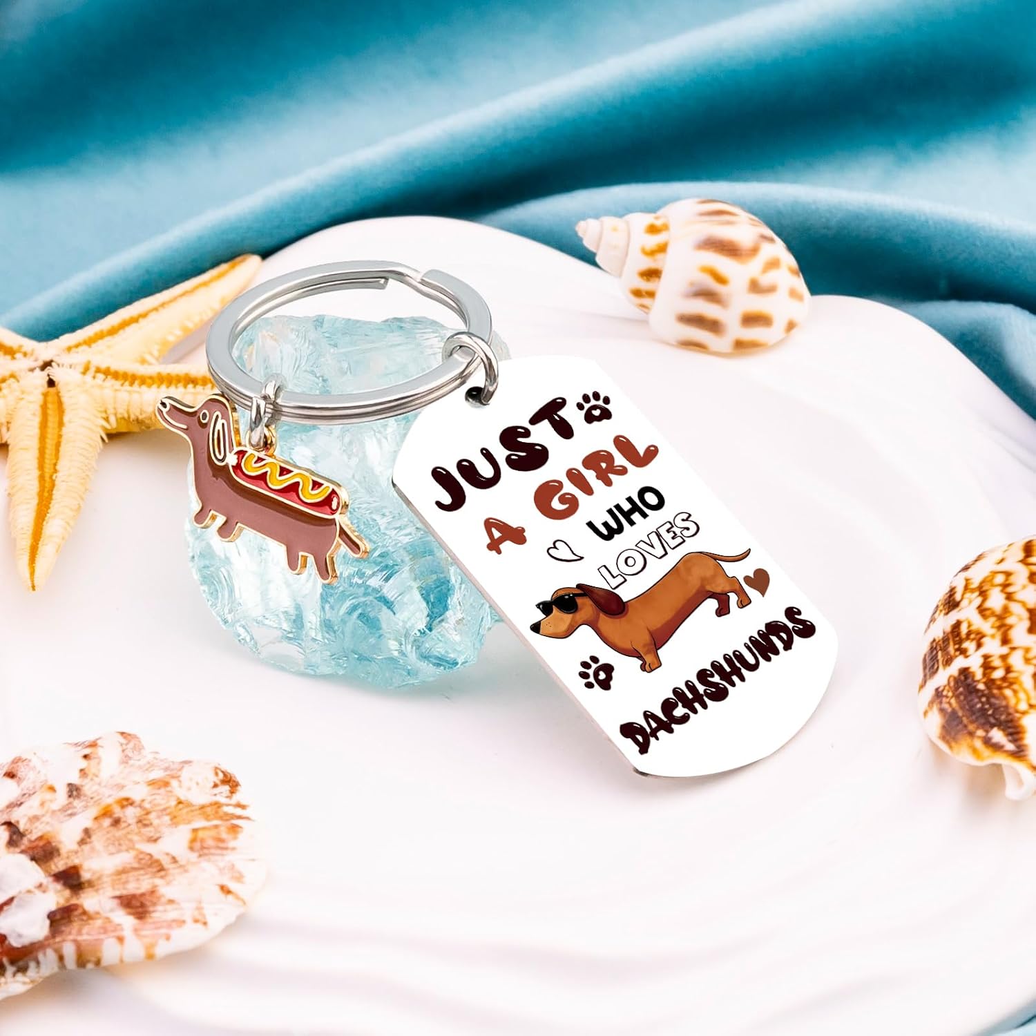 Dachshund Gifts for Women Cute Dachshund Keychain Weiner Dog Gifts for Girl Dachshund Accessories for Women Christmas Birthday Gift for Weiner Dog Lover - Just A Girl Who Loves Dachshunds - Image 3