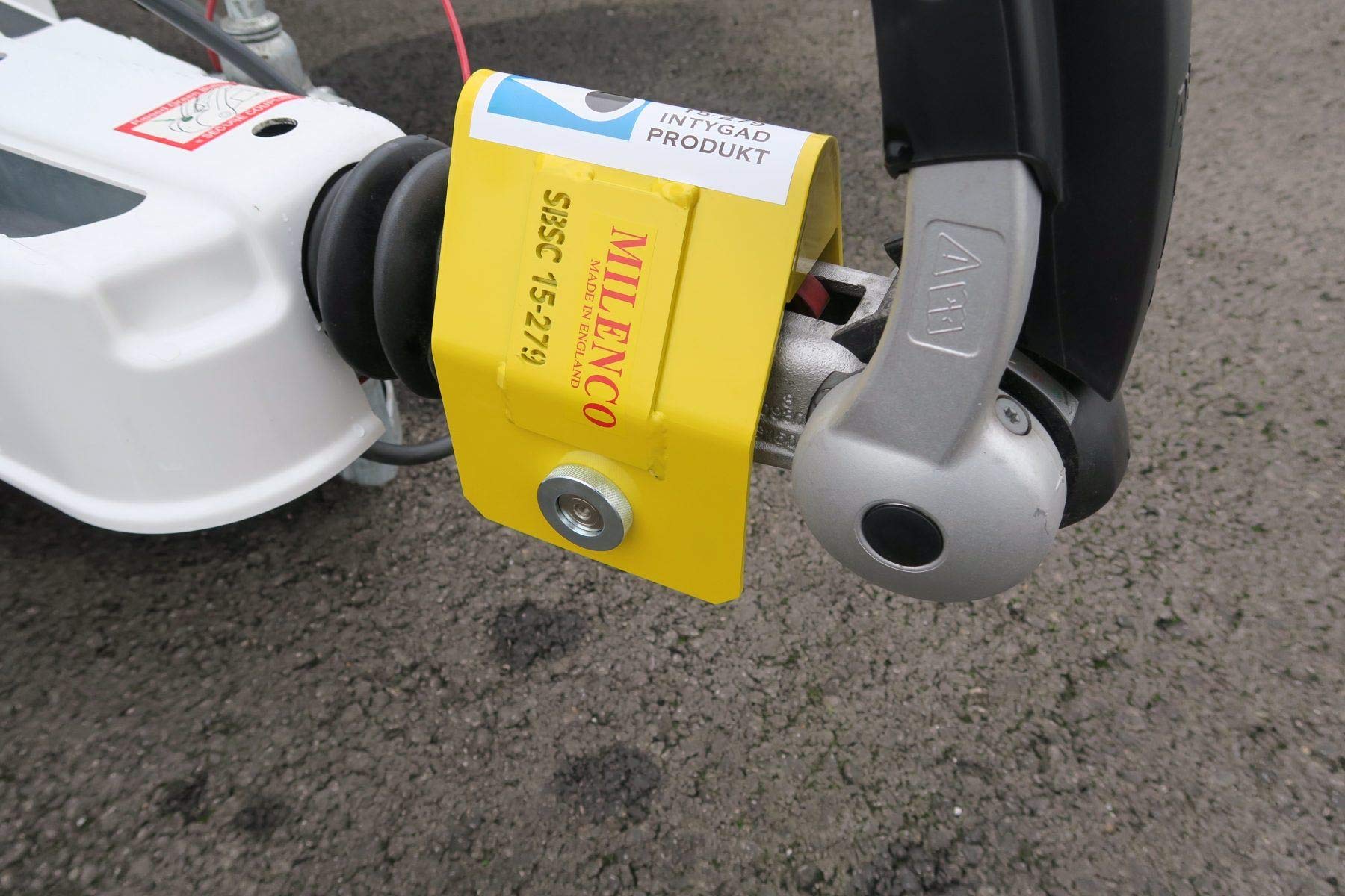 Milenco Swedish SSF Approved Super Heavy Duty AKS 3004 Hitchlock