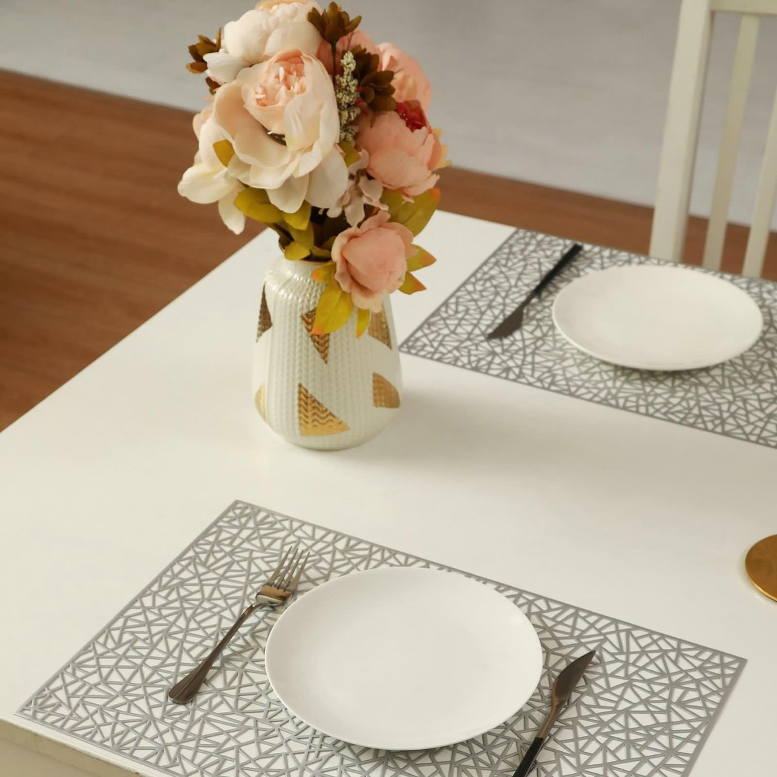 Lot de 10 Dessous de Table Grand 45x30cm, Placemats for Dining Table Rectangulaire à Motif Géométrique PVC Argent