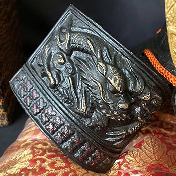 お値下げ中＊侍、サムライ、源氏兜、兜、鋳物、節句、端午の節句、美術工芸品 Amazon | ！源氏兜 美術工芸 謹製 五月人形 節句 日本 | 兜飾り