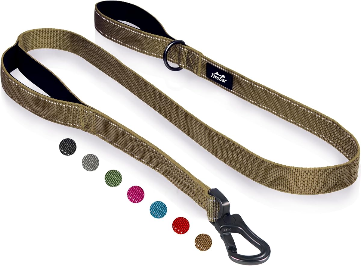 Twoear Correa para perro resistente de 4 pies y 1 pulgada para perros grandes con 2 asas acolchadas | Control adicional de manija de tráfico, gancho de bloqueo automático, correa reflectante fuerte para caminar para seguridad nocturna, razas medianas y grandes, marrón