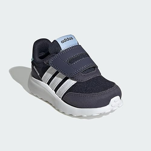 Zapatillas deportivas para bebés Adidas Run 70s Shoes por 25,51€ ¡¡43% de descuento!!