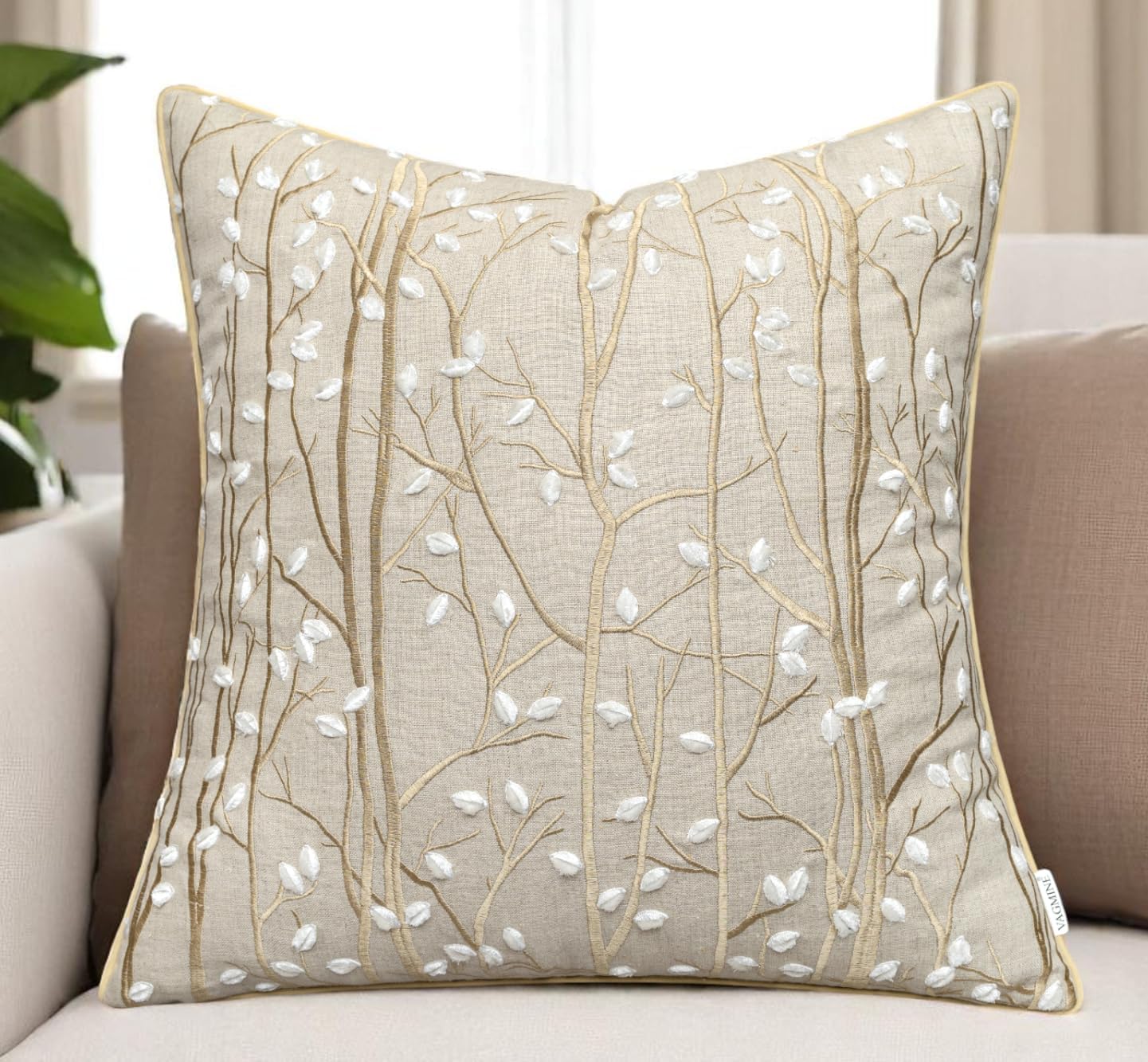 VAGMINE Hand Embroidered Linen Throw Pillow Cover 18x18 – Natural Square Decorative Accent Cushion for Sofa, Bed & Couch – Daisy