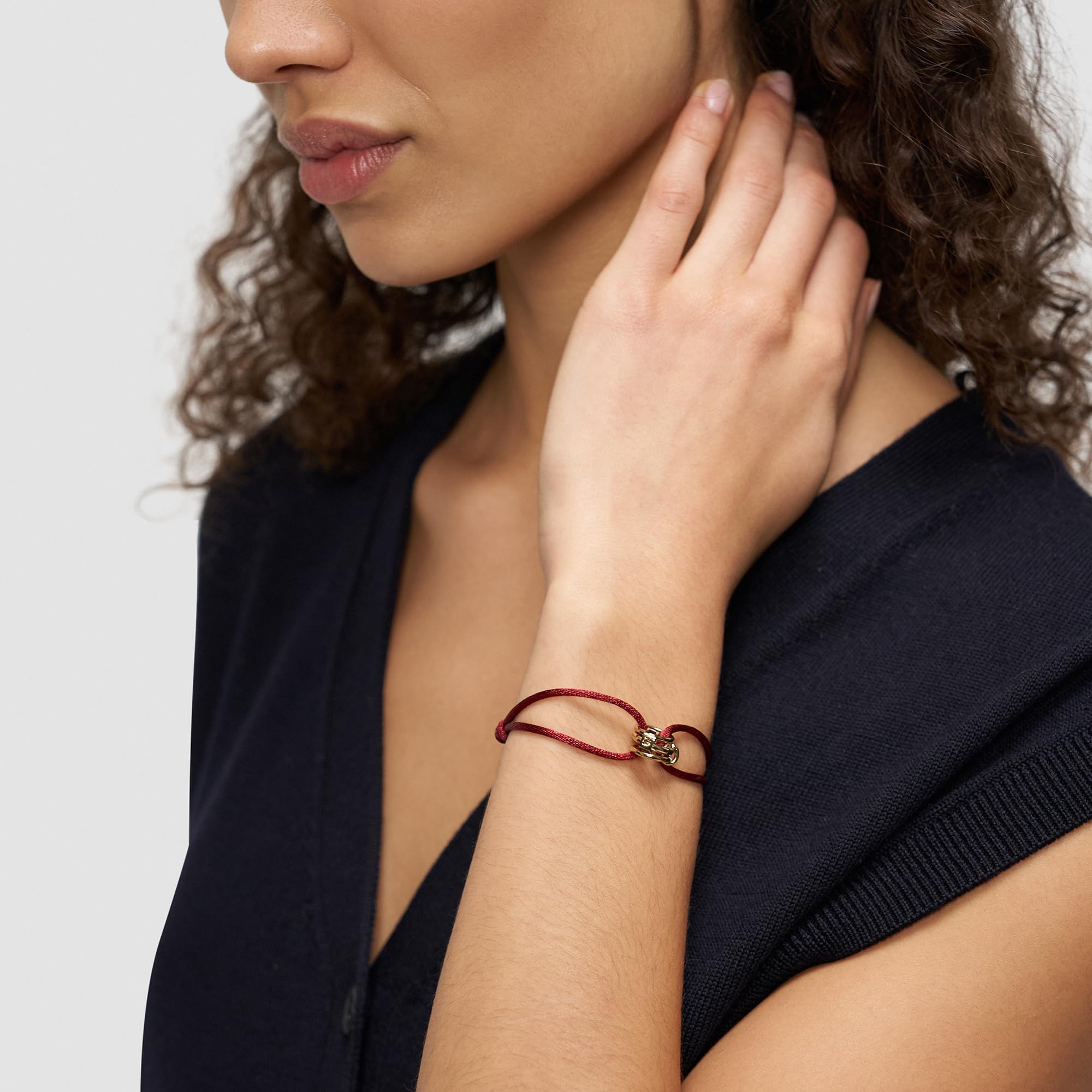 LIEBESKIND BERLIN Damen Schmuck - Kette, Ohrringe & Armband mit ineinander verschlungenen Ringen aus Edelstahl in Silber, Gold & Roségold