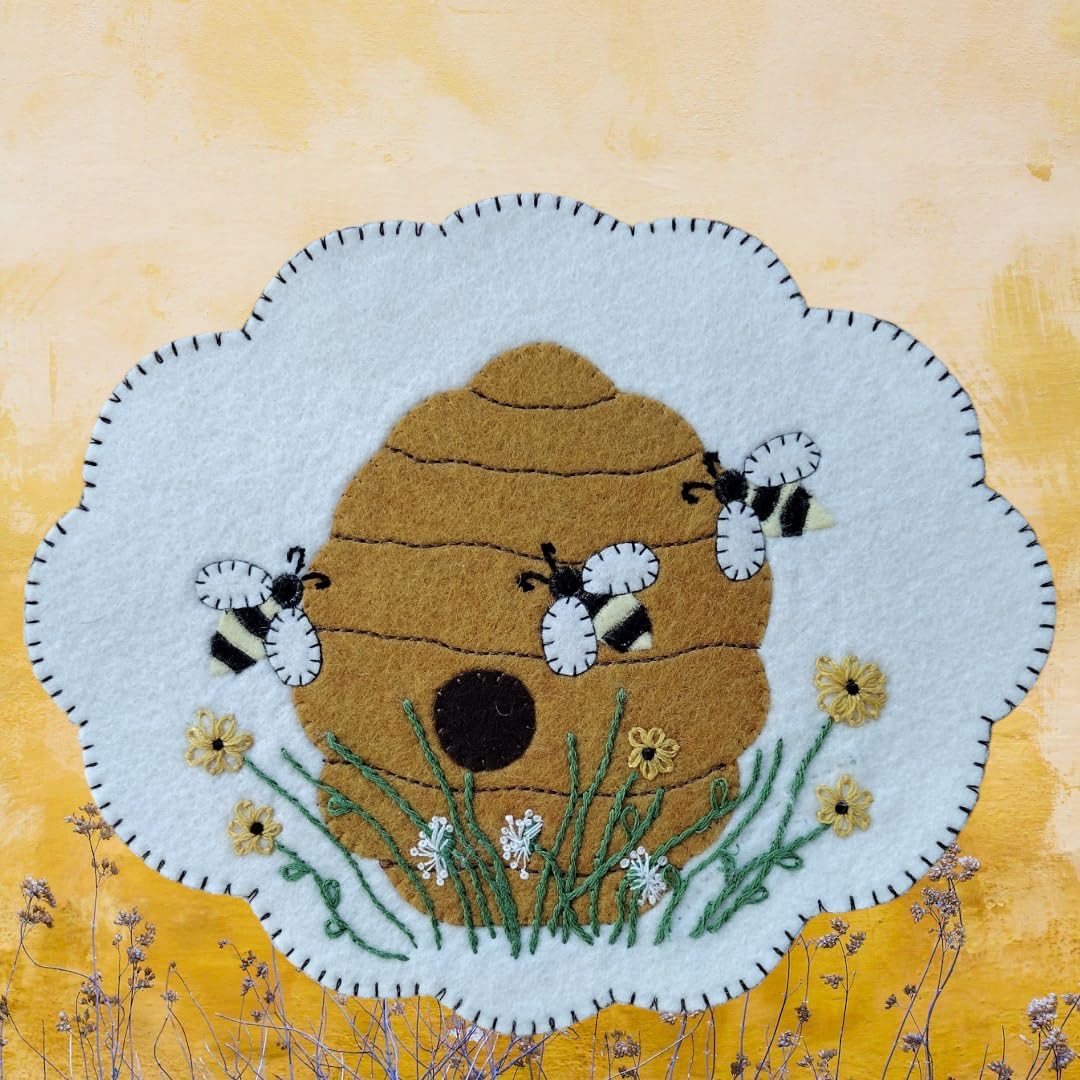 Rachel's Of Greenfield Bee Mat Applique Kit