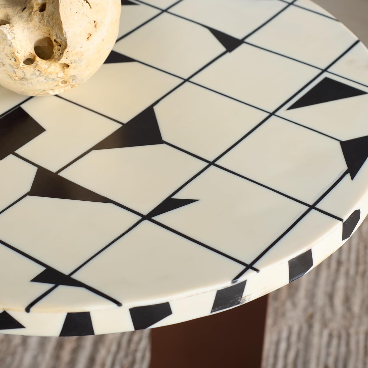 SAFAVIEH Couture Collection - Tomlinson Brown & White Metal Accent Table, Sculptural Modern Side Table, High-Gloss Resin Round Top, Fully Assembled (SFV6805B)