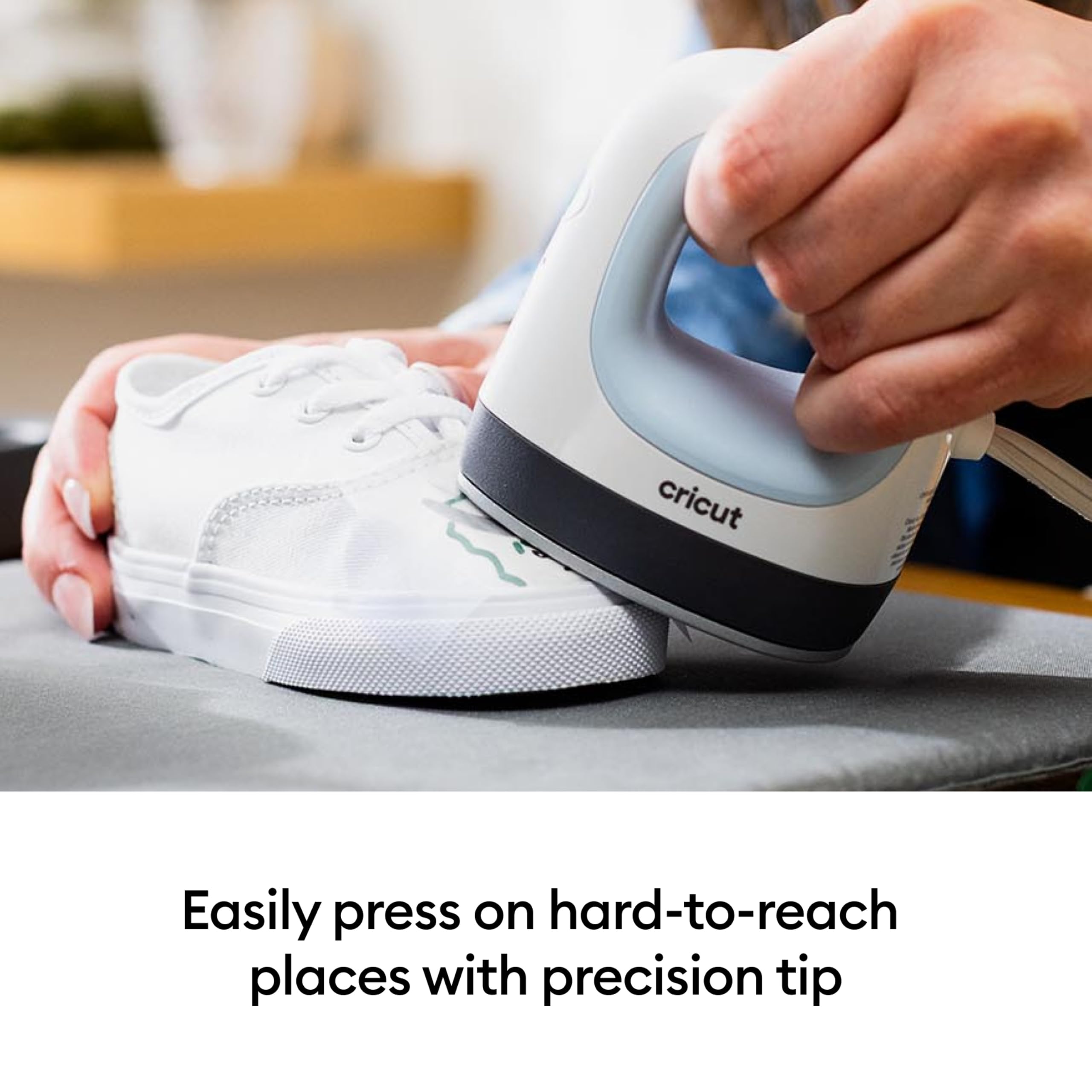 Amazon.com: Cricut EasyPress Mini Heat Press - for Pressing Small