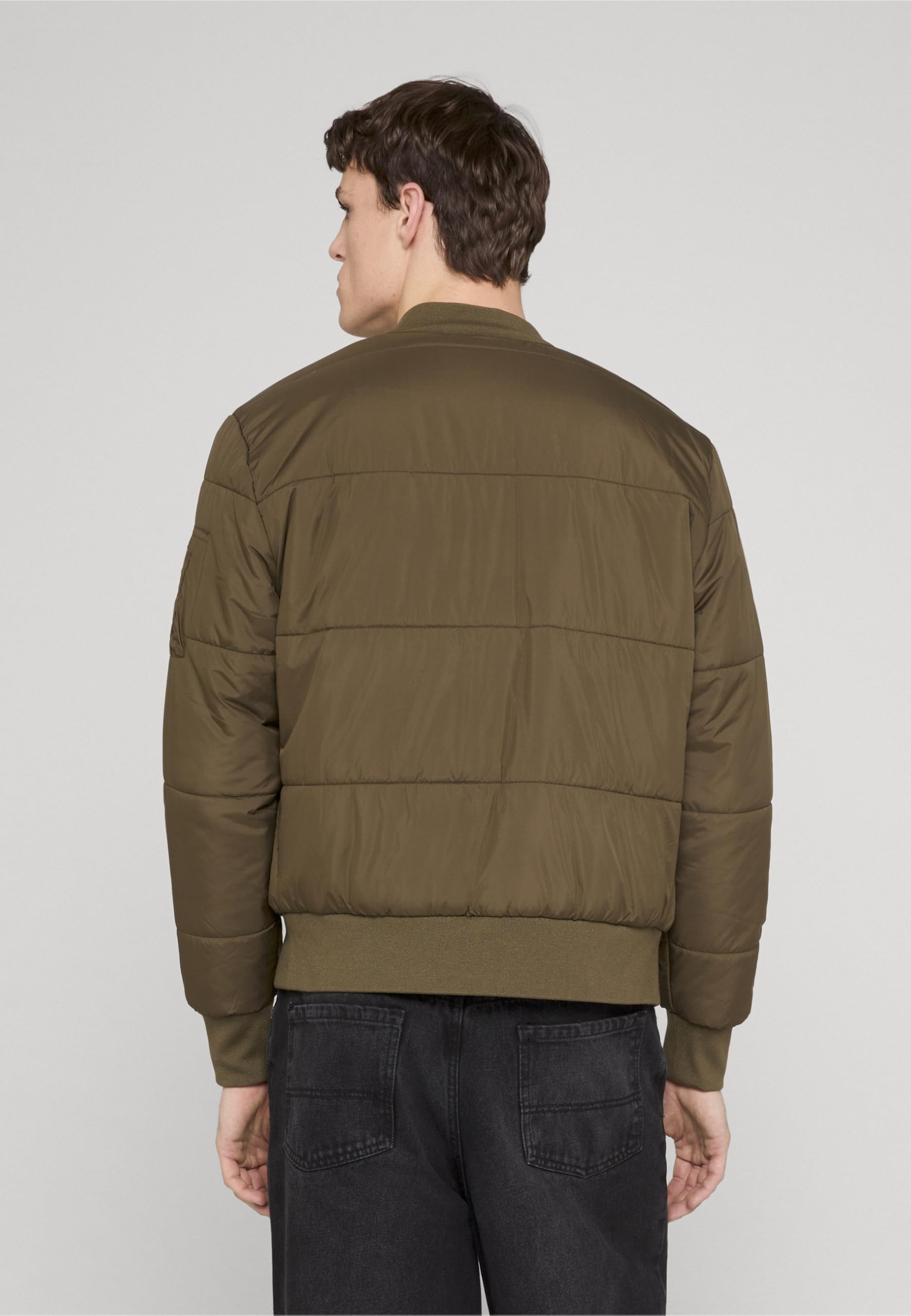 URBAN CLASSICS Chaqueta bomber de invierno para hombre, diseño clásico, chaqueta acolchada, ajustada y con un ajuste óptimo, chaqueta casual de otoño, tallas S-XL
