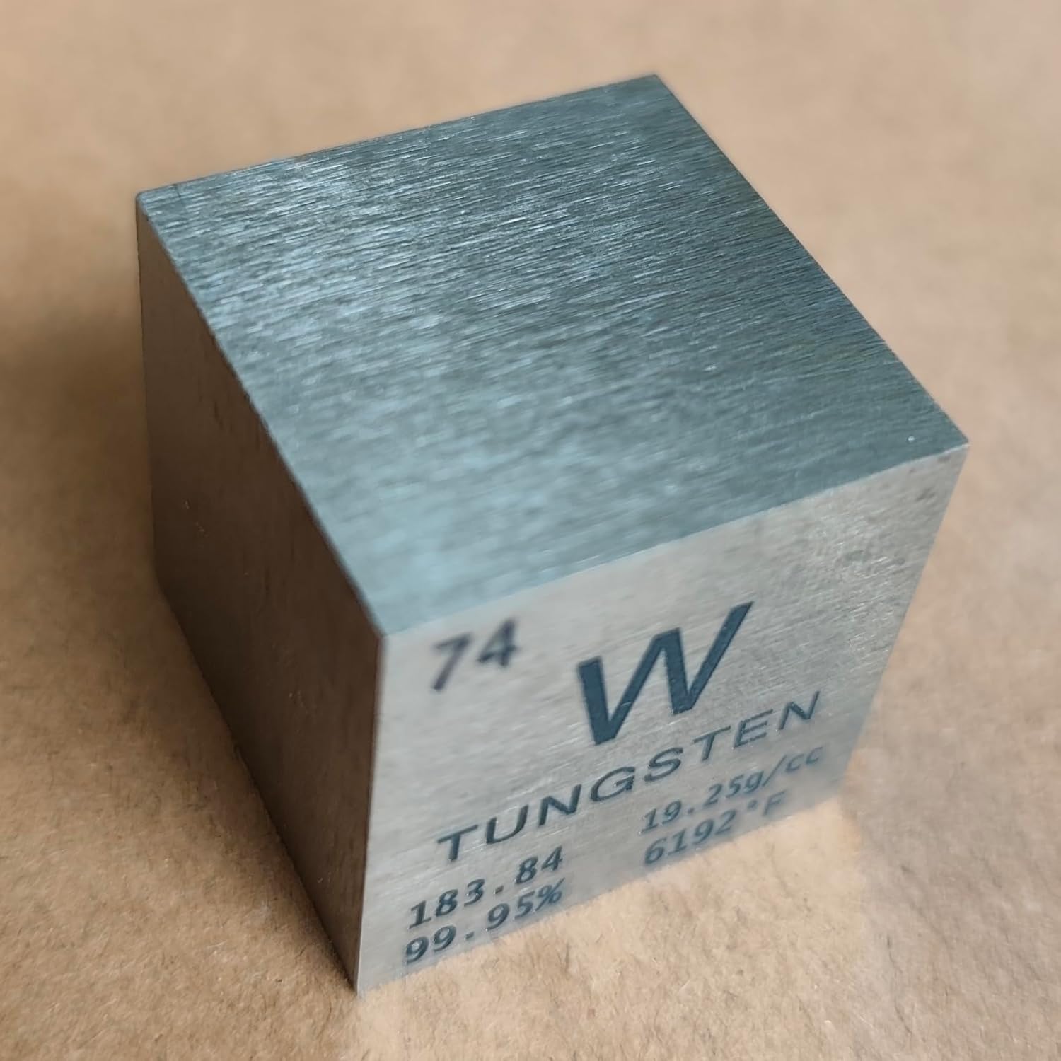 1-inch (25.4 mm) Tungsten Cube, 11.11 Oz (315 g) net Weight, 99.95% Pure, Density: 19.2 g/cm3（L = 1", W = 1", H = 1"）