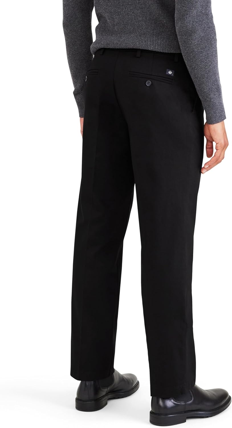 Classic Fit Signature Iron Free Khaki with Stain Defender Pants - Pleated (Regular and Big & Tall) - Image 2