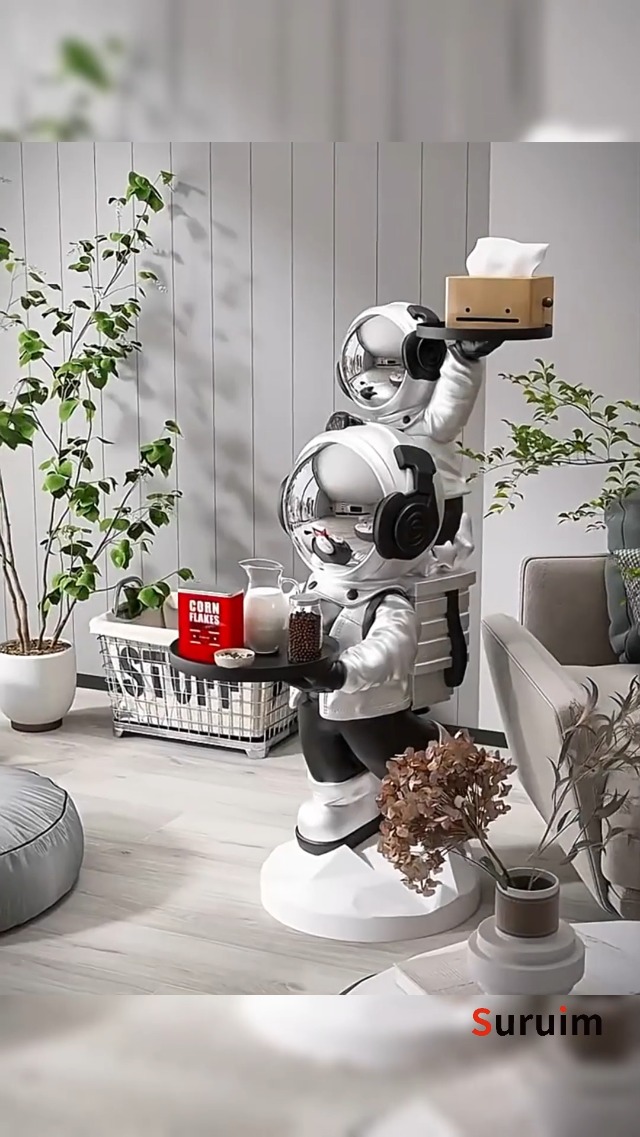 Figura grande de astronauta dorado con bandejas decorativas miniatura 7