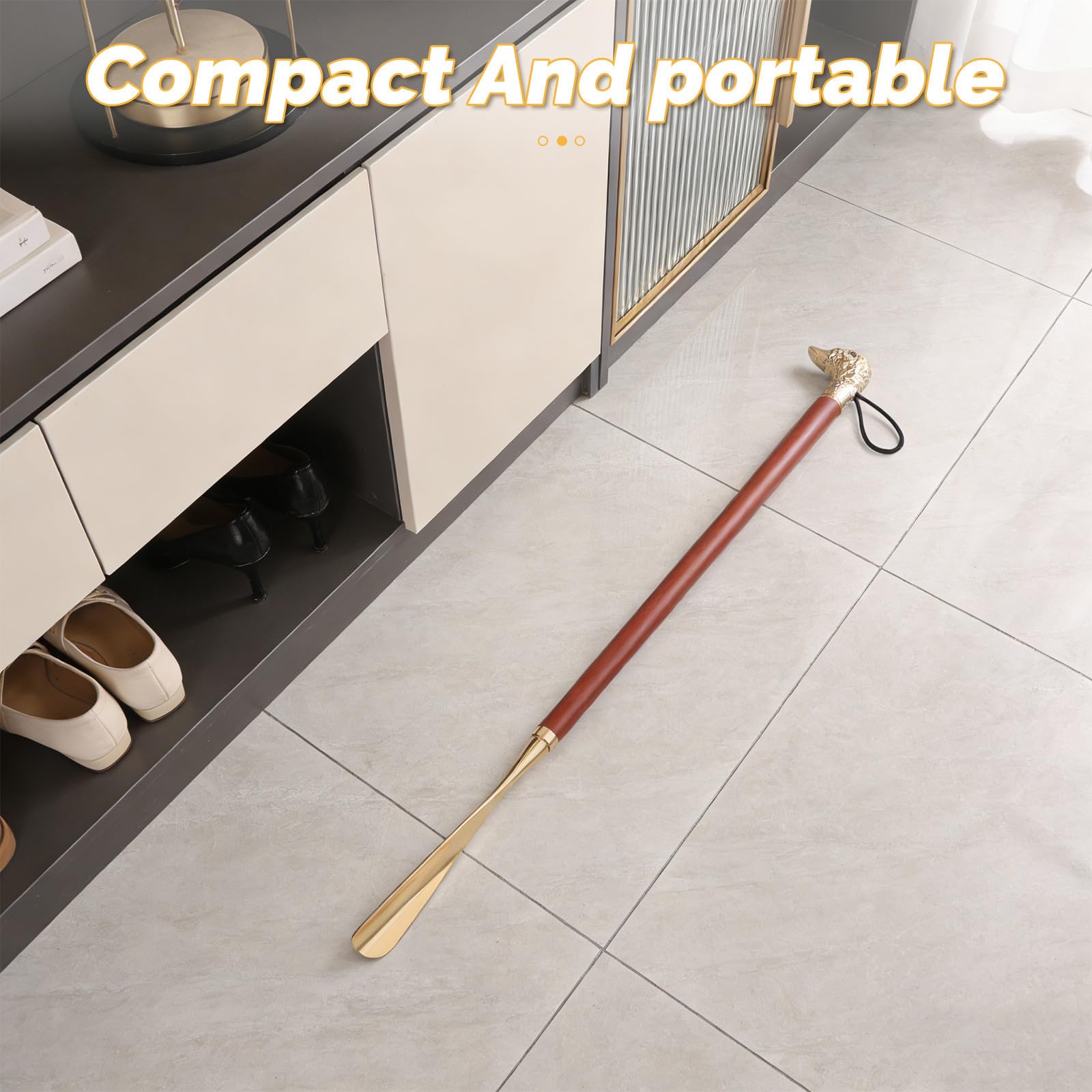 SHINEOFI Calzascarpe Strumento Portatile Design Ergonomico in Metallo e Manico in Legno da 56cm per Anziani e Donne, per Uso Domestico e Viaggi