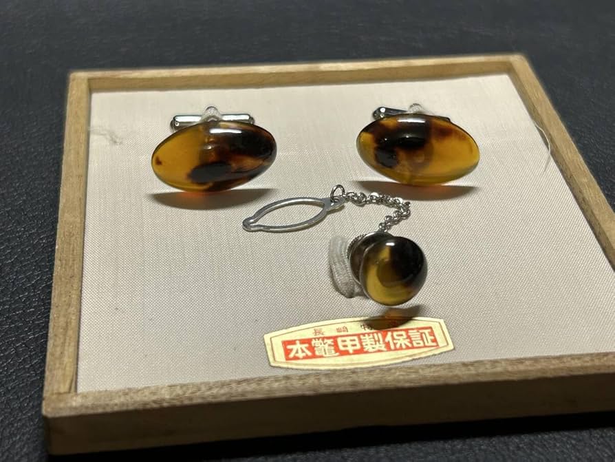 本鼈甲カフスセット 白甲透かし彫楕円ごったま 本鼈甲カフスセット 白甲透かし彫楕円ごったま様専用 - メルカリ