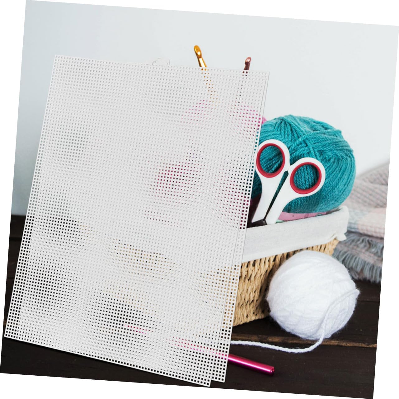 OSALADI 5pcs Sheets Plastic Canvas Sheets Durable Mesh for Embroidery Crafting and DIY Projects Precise Cutting for Yarn and Knit Creations Breathable Design Transparent