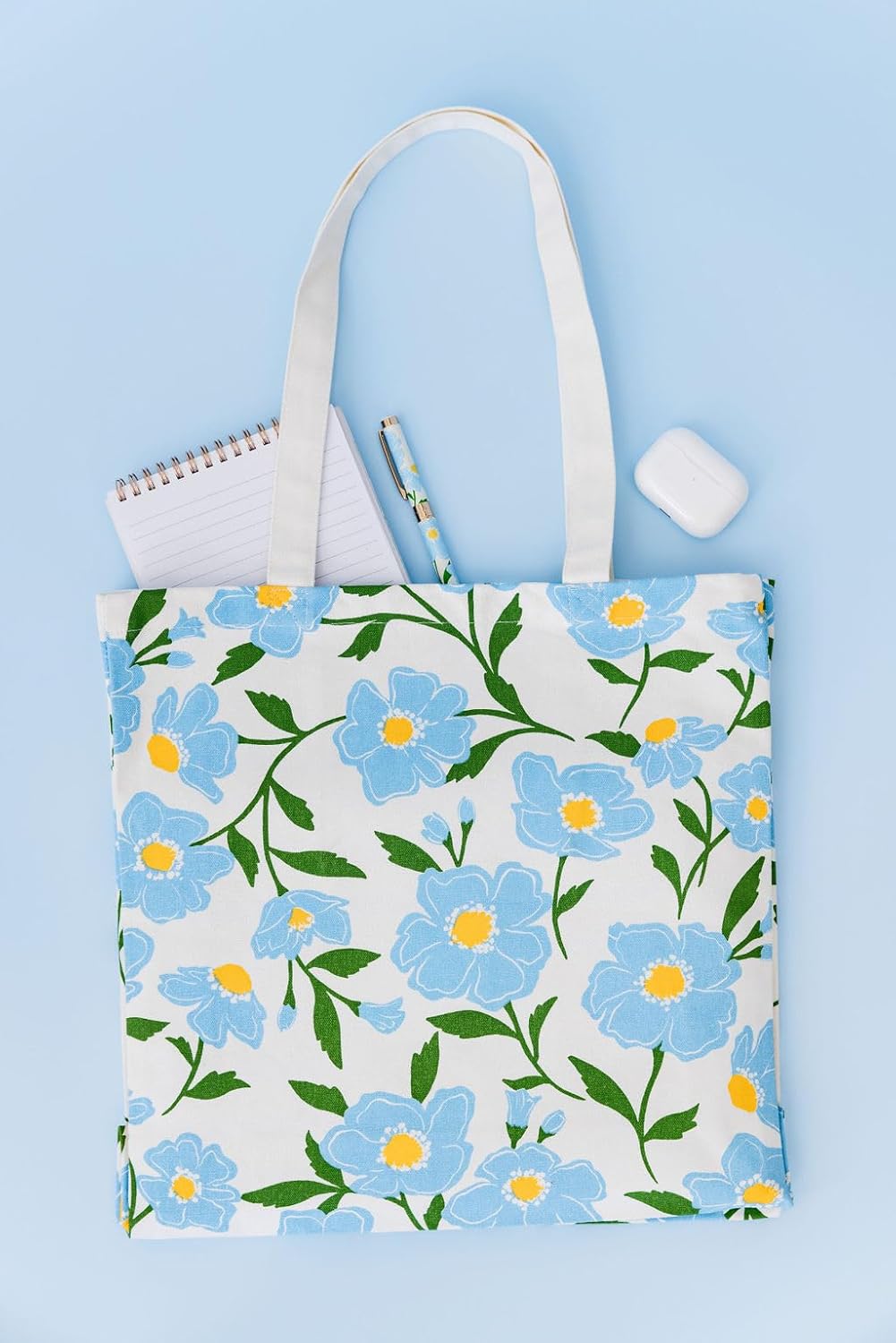 kate spade new york Canvas Tote Bag for Women, Cute Tote Bag for Work or Teacher, Canvas Beach Bag, Book Tote with Pocket