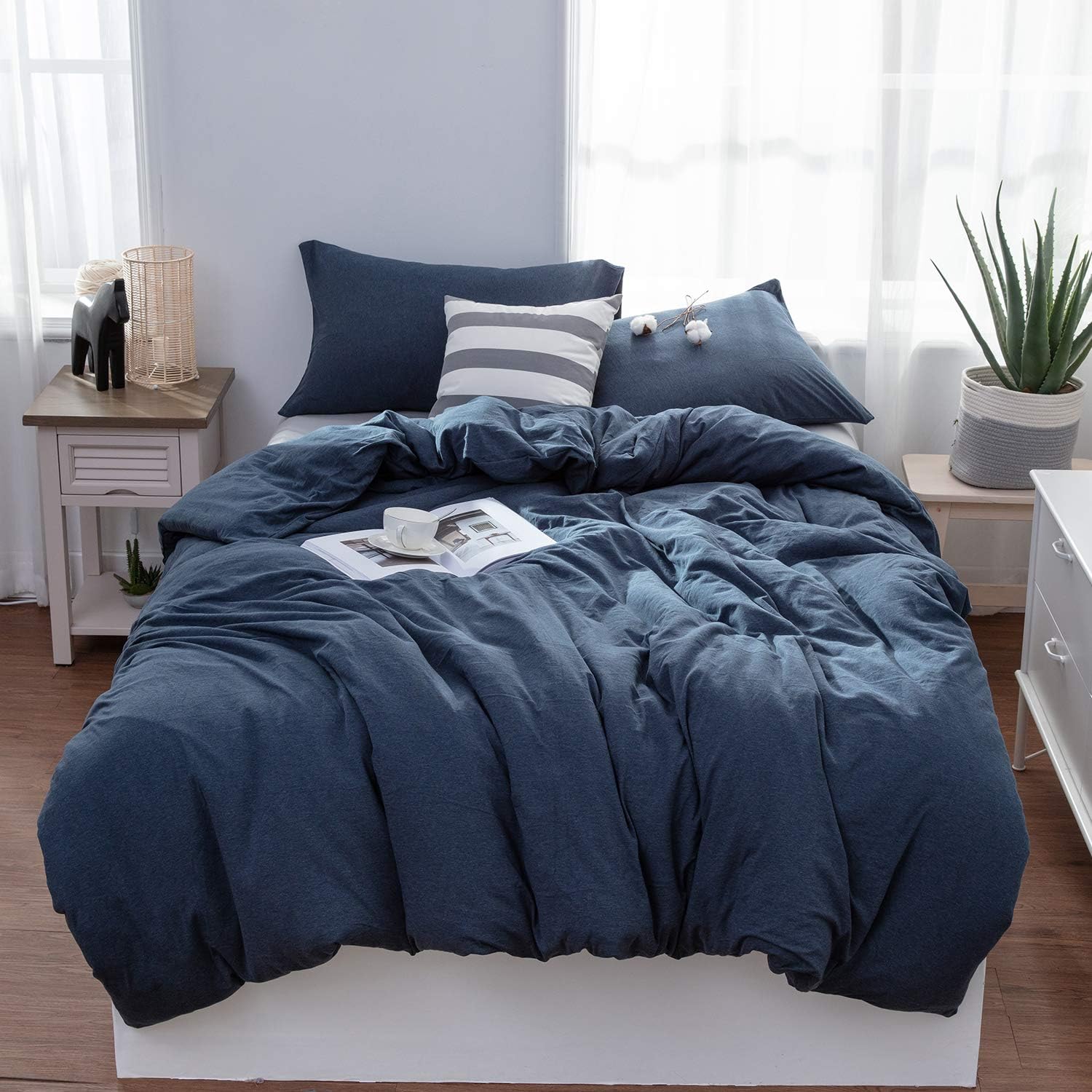 LIFETOWN Duvet Cover Twin - Ultra Soft Jersey Cotton Comforter Cover 3 Piece Set with Zipper Closure & Corner Ties (Twin, Navy)