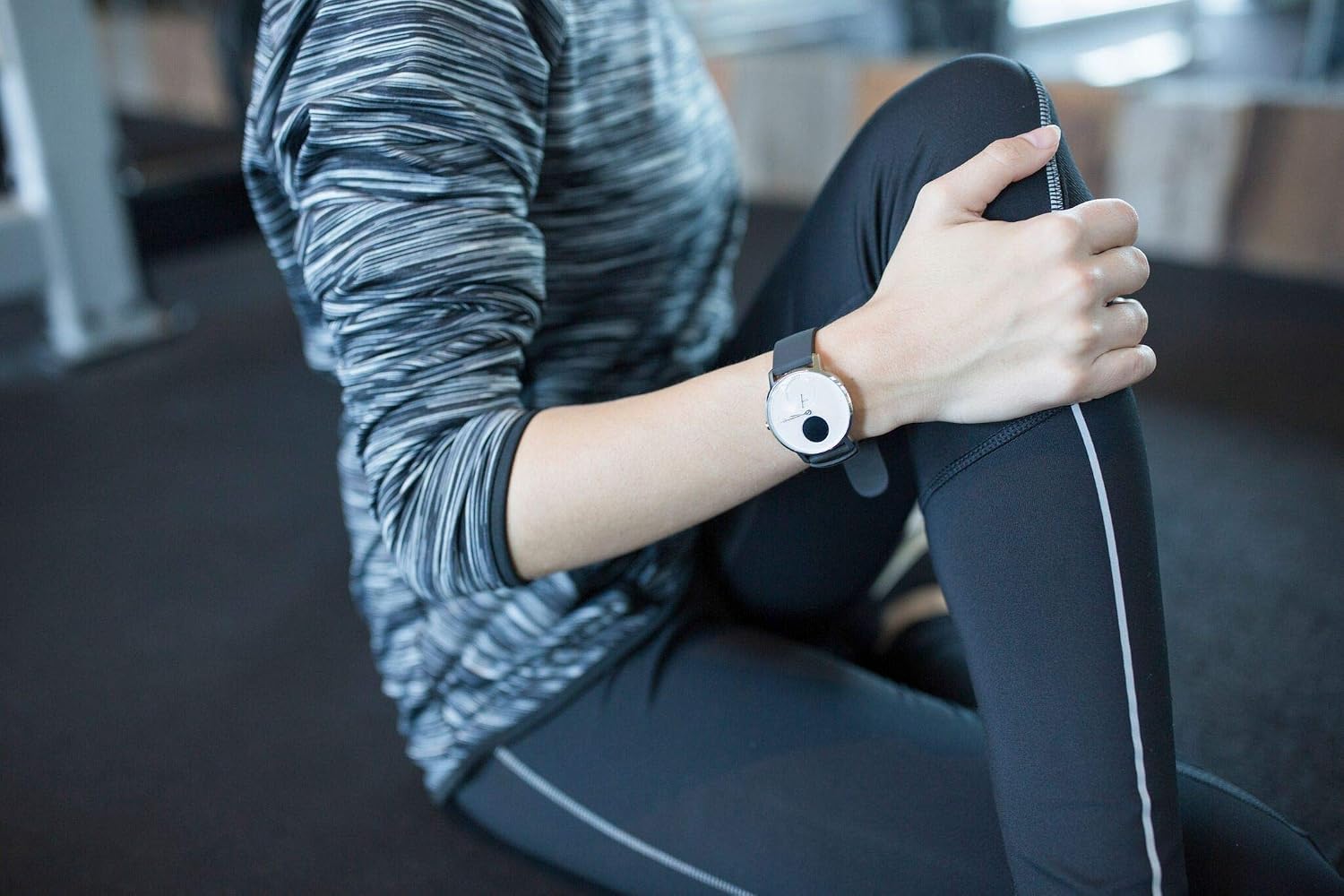 Amazon.com: Withings - Reloj inteligente híbrido de acero HR con monitor de  actividad con GPS conectado, monitor de ritmo cardíaco, monitor de sueño,  resistente al agua (renovado), 36mm : Electrónica