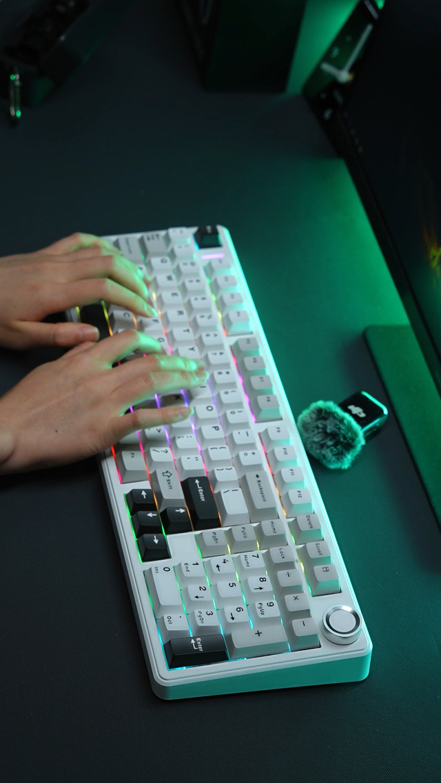 AULA F99（緑・白）黒モデル 96% Gasket-Mounted Triple-Mode Mechanical Keyboard with Knob