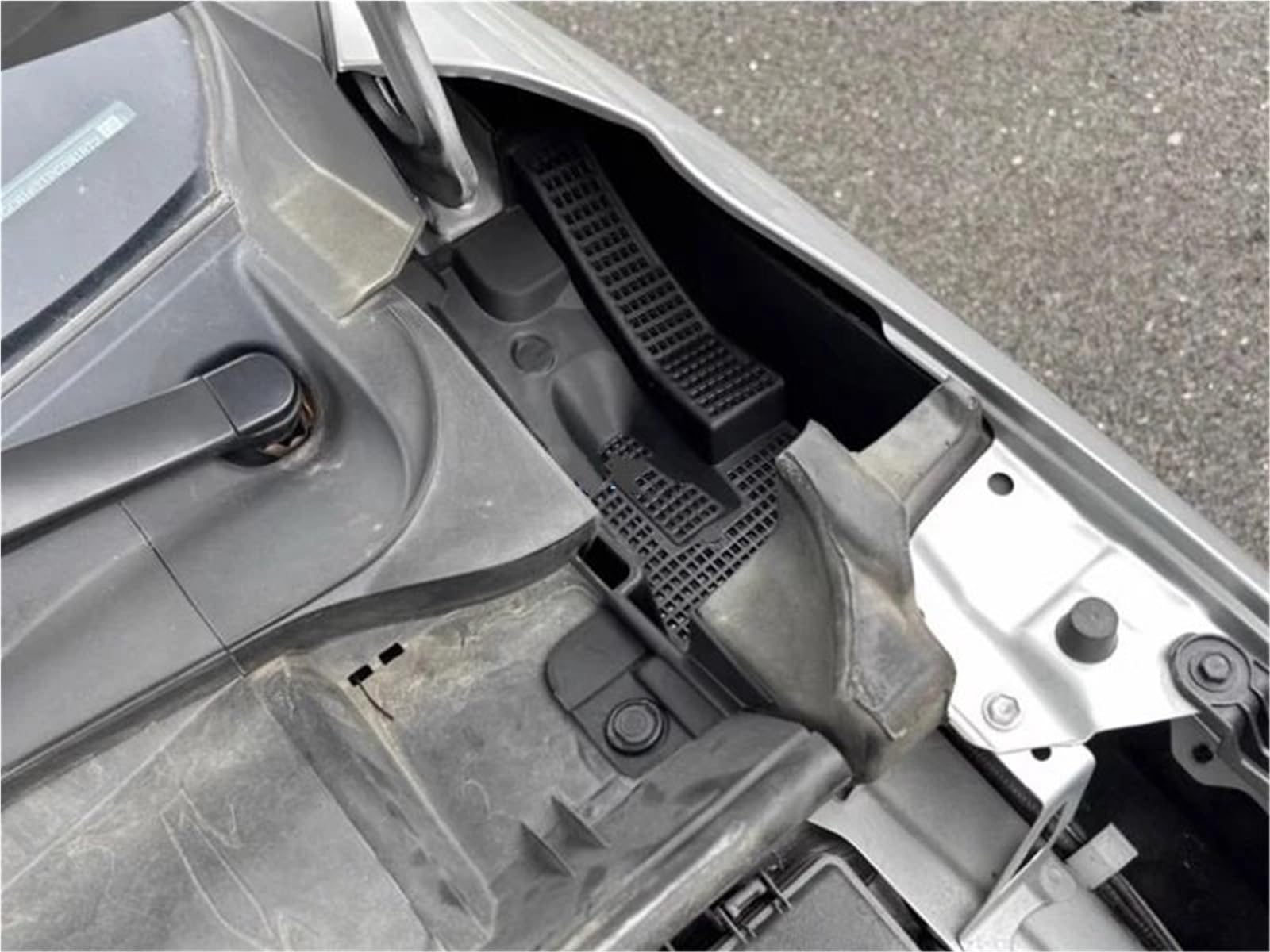 Pokrywa głowicy cylindra Osłona przedniej maski samochodu Filtr komory silnika Siatka ochronna Akcesoria dekoracyjne pasujące do Toyota Corolla Cross 2022 + Pokrywa zaworów silnika