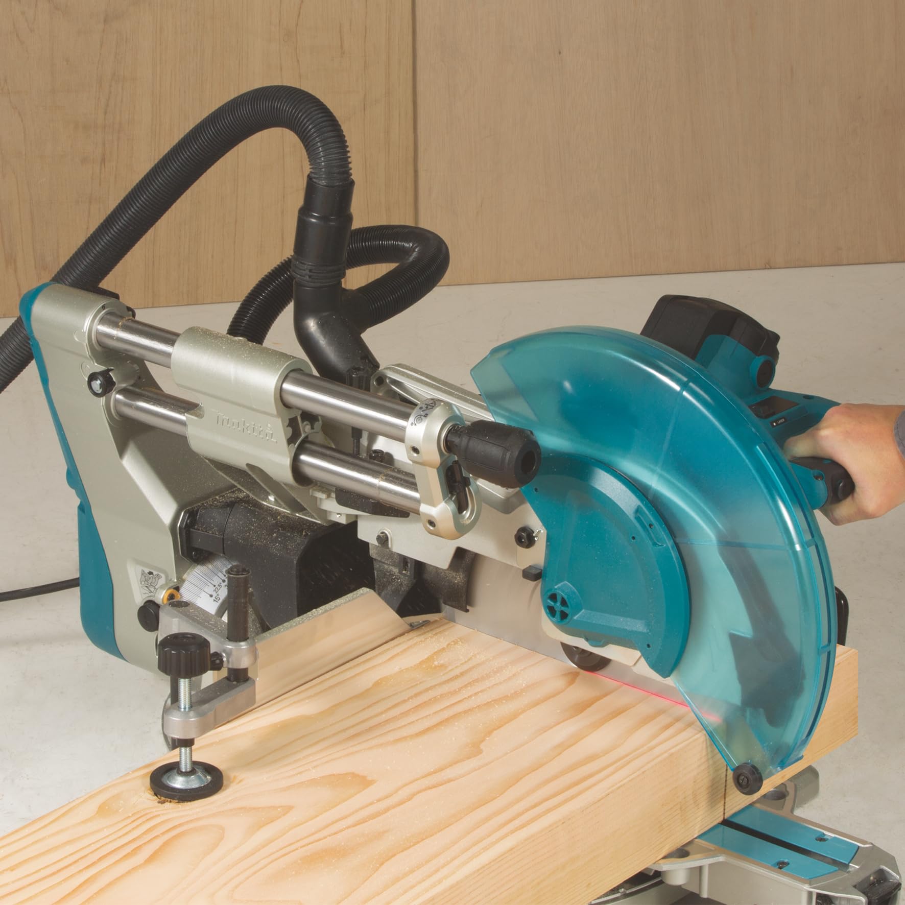 MAKITA LS1219L Scie à onglets radiale 1800 W Ø 305 mm