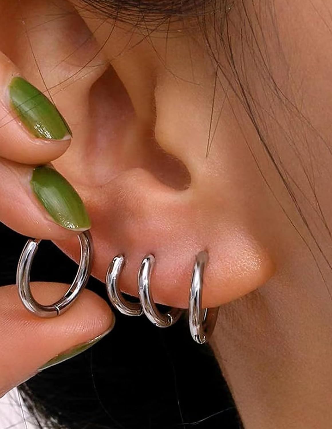 12 Pairs Stainless Steel Huggie Hoop Earrings Black Gold Silver Cartilage Piercings Earrings Tiny Small Hoop Earrings f or Women Men 6/8/10/12/14/16mm