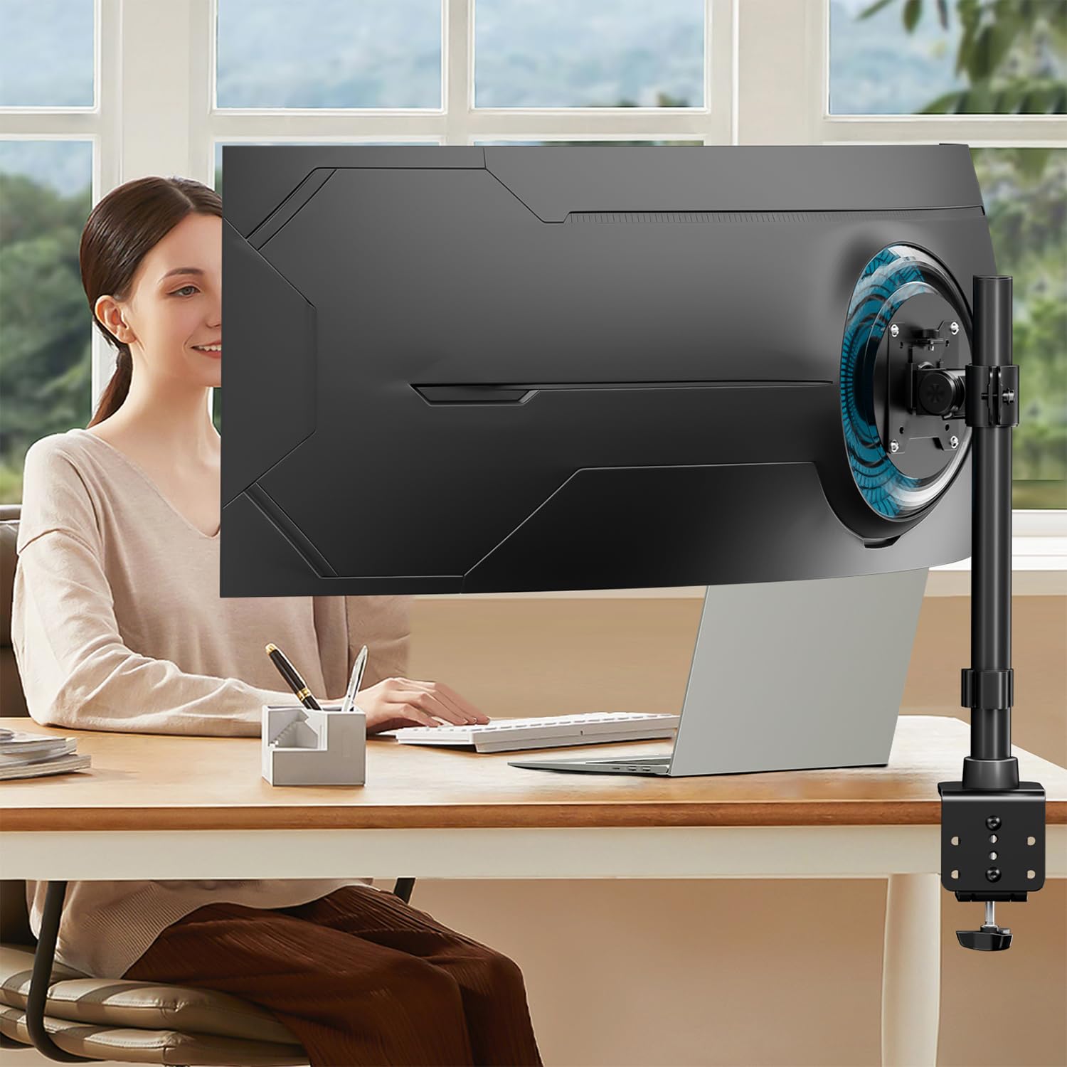 Braccio ultrawide per schermi 17-49 pollici, movimento completo | Acciaio premium, allineamento preciso, gestione cavi, 20 kg per braccio, VESA 75/100, Nero