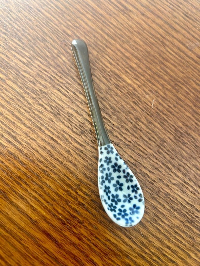Amazon.co.jp: 有田焼花柄・陶器スプーンセット 5本 : ホーム＆キッチン