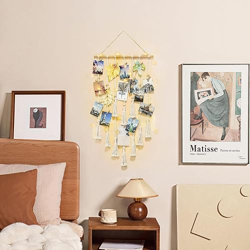 Miniatura 5 de Mkono Expositor de fotos para colgar en la pared de macramé y 2 estantes colgantes, estilo bohemio, para la oficina en casa, para adolescentes y