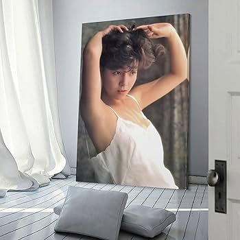 Amazon.co.jp: 柏原芳恵写真ビキニセクシー壁飾りポスター キャンバス