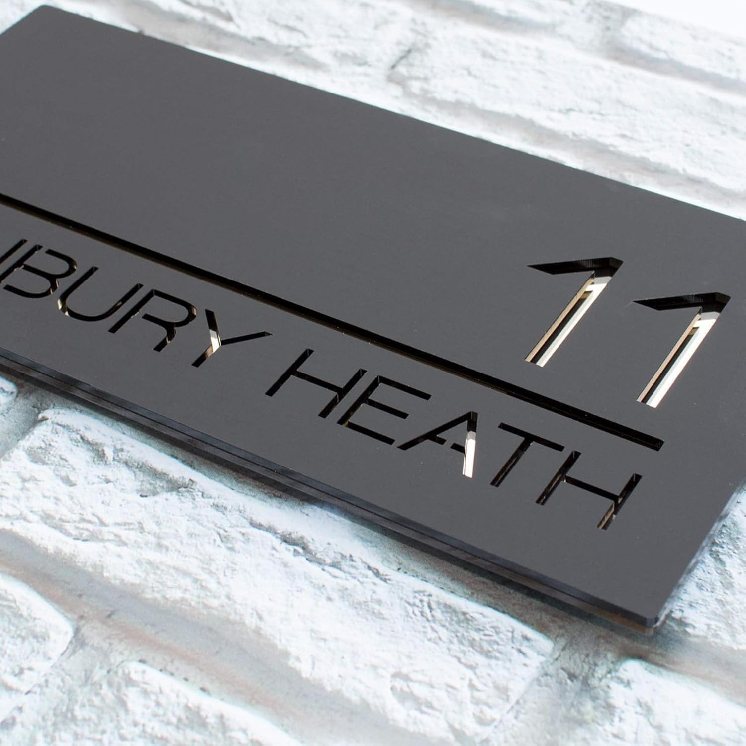 WeThinkeer Personalized Acrylic Name Plate For Home Entrance 3D Letters Door Name Plates Signage Home Office Outdoor Entrance 15x30 cm Stylish Durable (Black Silver) 3