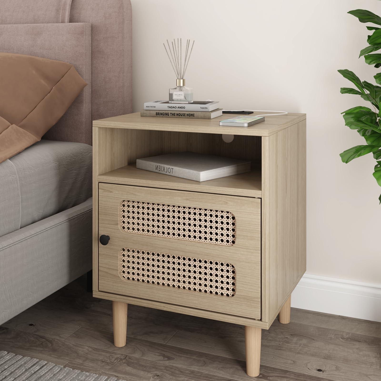 GyabnwRattan Nightstand with Charging Station, Modern Bedside End USB Ports and Outlets, Boho Side Table/Night Stand with Storage&Open Shelf for Bedroom, Living Room, Dorm, Small Spaces, Natural