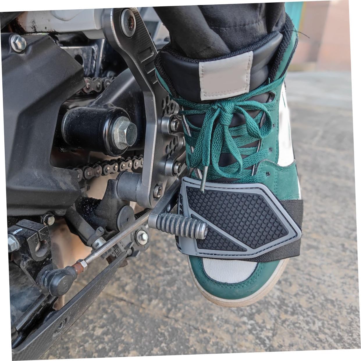 Artibetter Motorcycle Shifting Pad and Shoe Boot Cover Non-Slip Protective Gear for Bikers Sturdy Shift Foot Protector Suitable for Motorbike Riding
