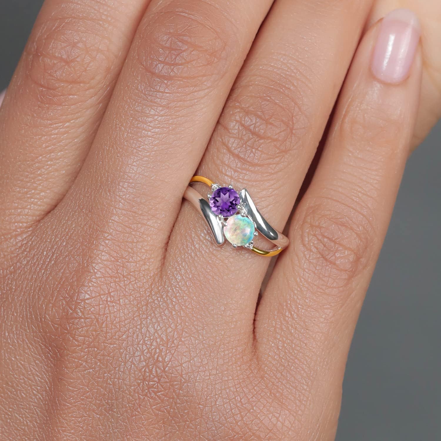 Miniatura 5 de Gem Stone King Anillo de plata de ley 925 y oro amarillo de 10 quilates ópalo blanco de amatista púrpura y diamante cultivado en laboratorio blanco
