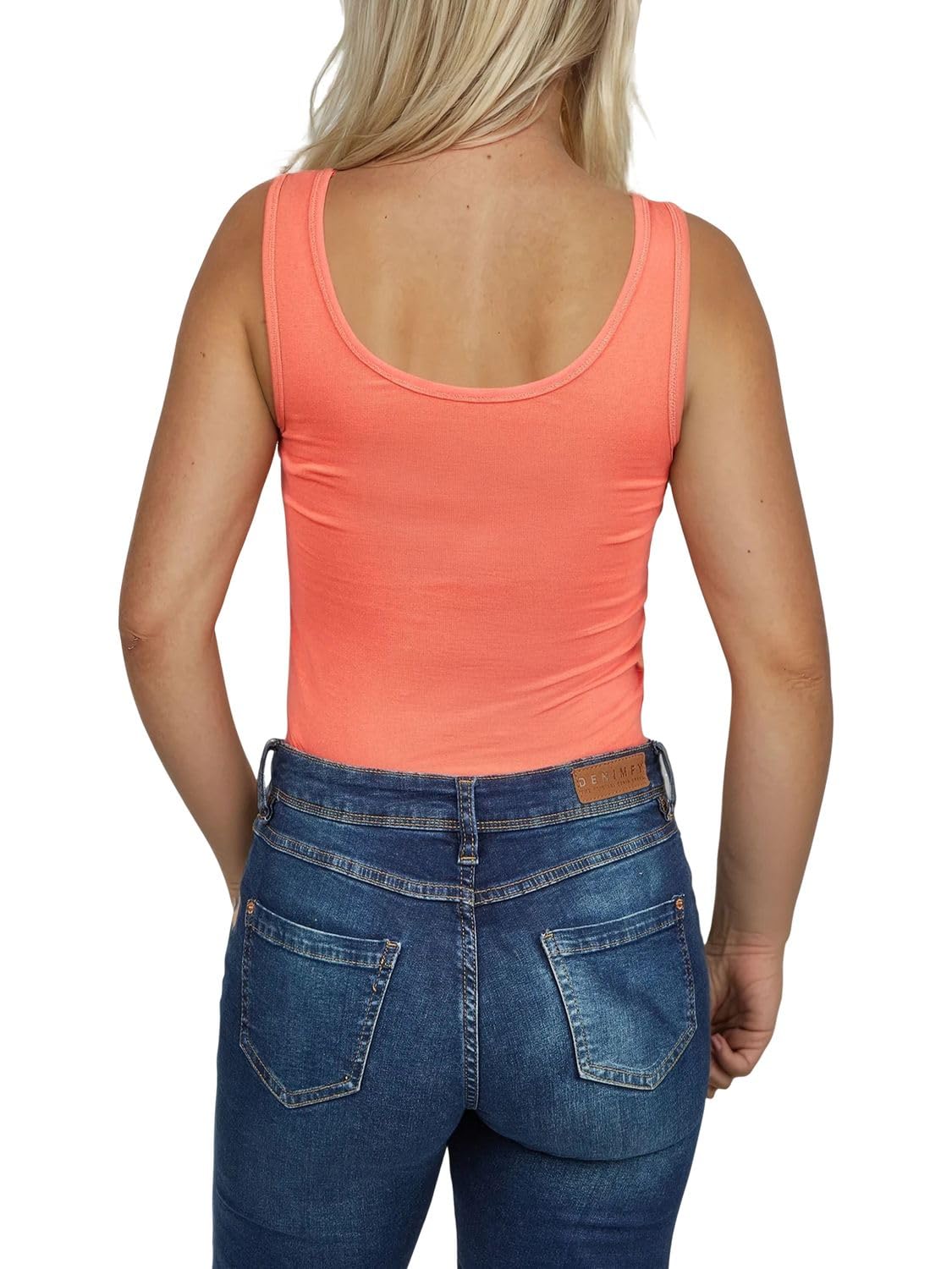 ONLY Onllive LUV Lot de 4 débardeurs d'été pour femme - Coupe ajustée - Col rond - Sans manches - Couleur unie - Noir - Blanc - Beige - Rouge - Vert - Bleu marine - Tailles S, M, L, XL, XXL