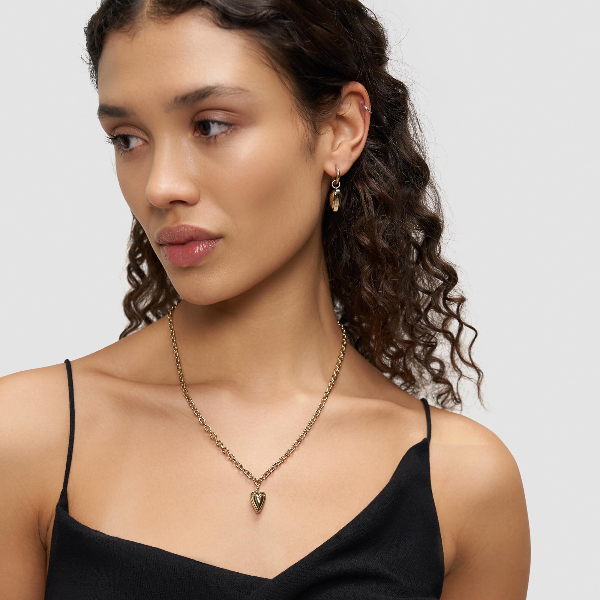 LIEBESKIND BERLIN Damen Schmuck mit Herz - Funkelnde Kette, Armband und Ohrringe mit Glasherz aus Edelstahl in Silber, Gold & Roségold - zeitlos, modern und alltagstauglich - Geschenkidee