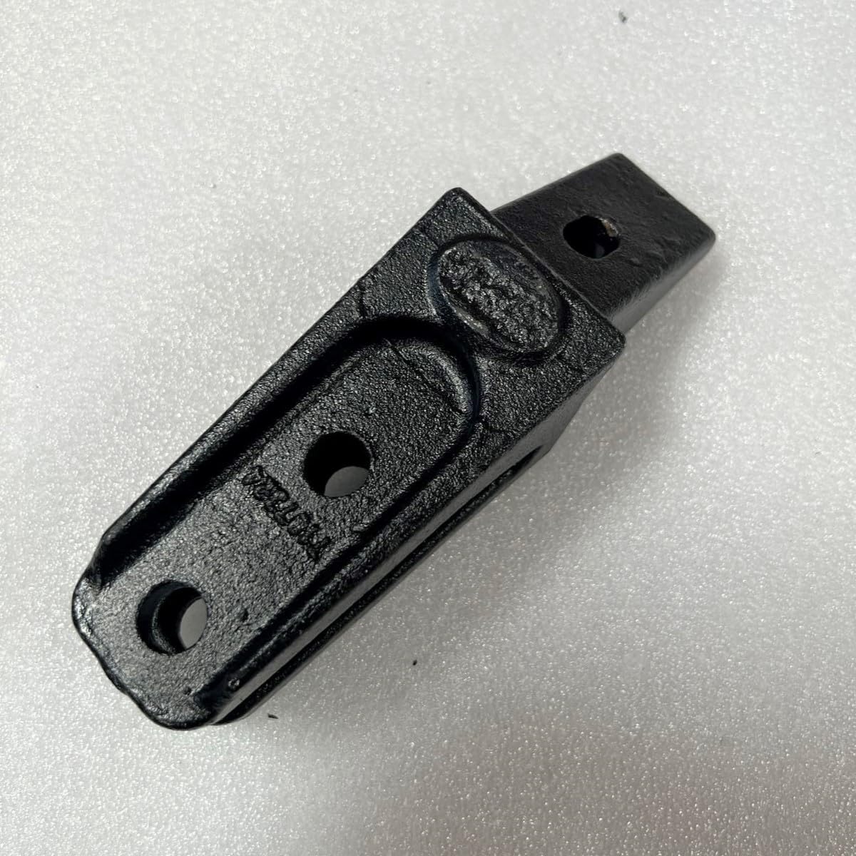 Alessia Cara Adapter 7107324 Teeth Bolt 5pk, Mini Ex, Skid Steer Bolt On Shanks, Fits 5/8" Lip