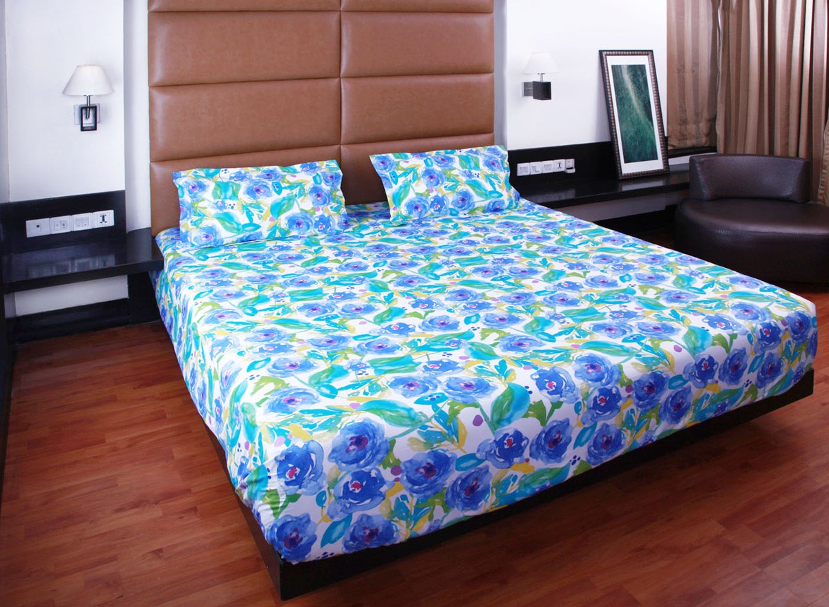 Buy Bombay Dyeing double bedsheet with 2 pillow coversFlorentineBlue