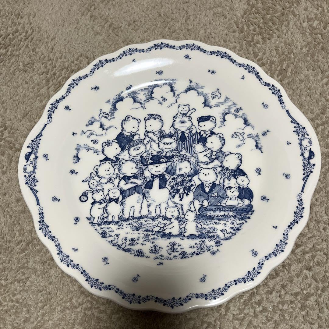 plates, serving plates